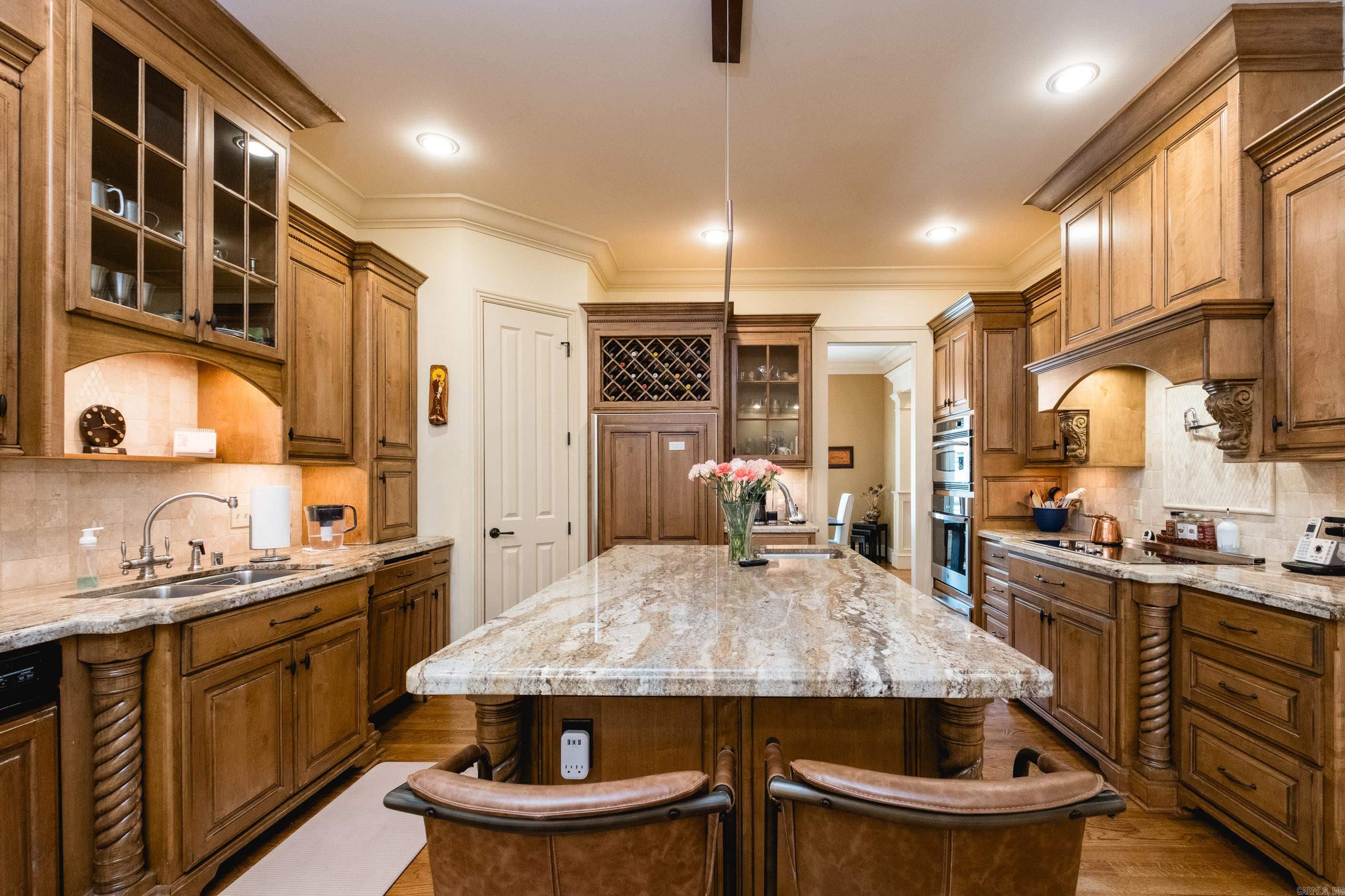 81 Quercus  Little Rock, AR