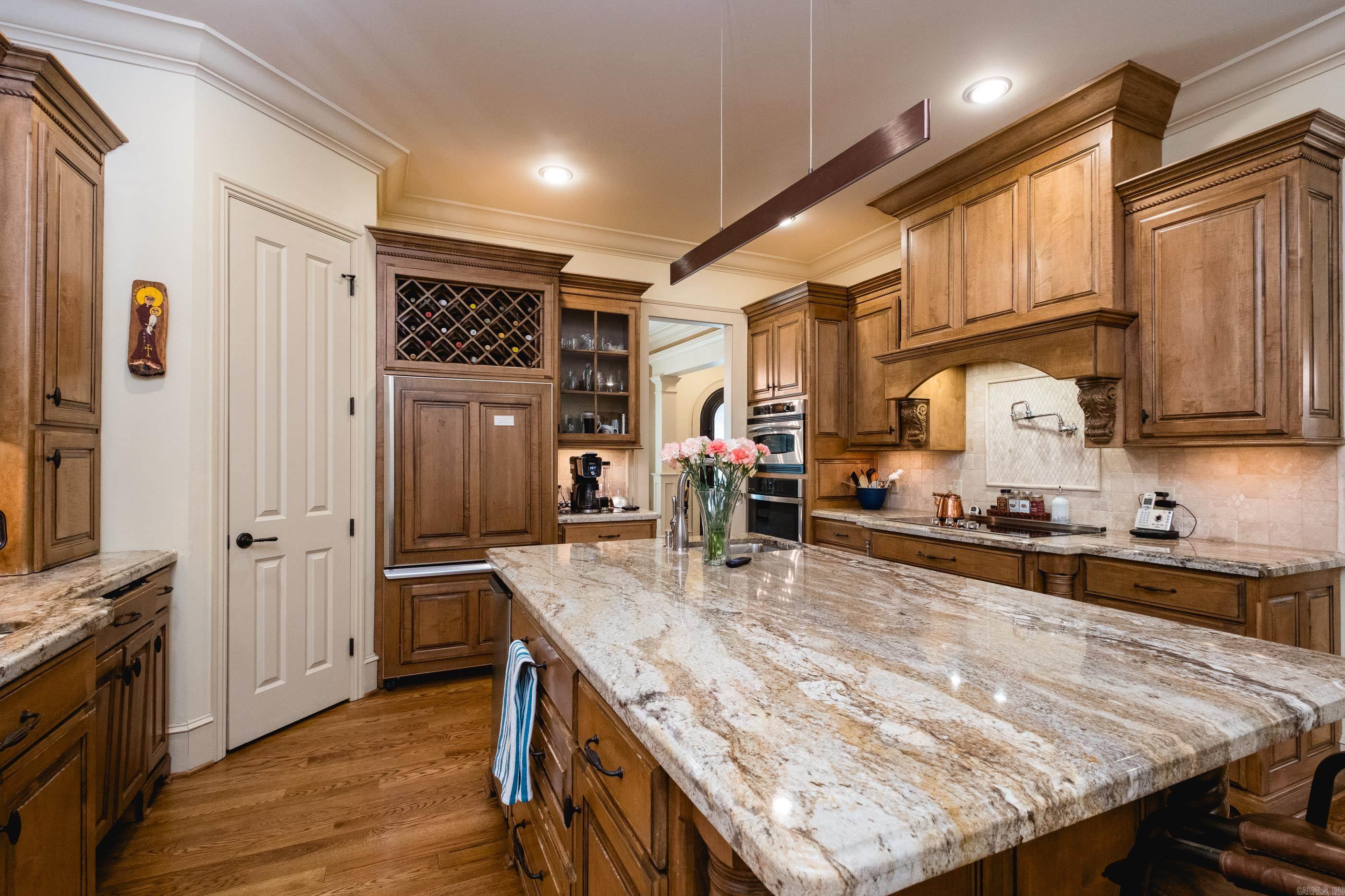 81 Quercus  Little Rock, AR