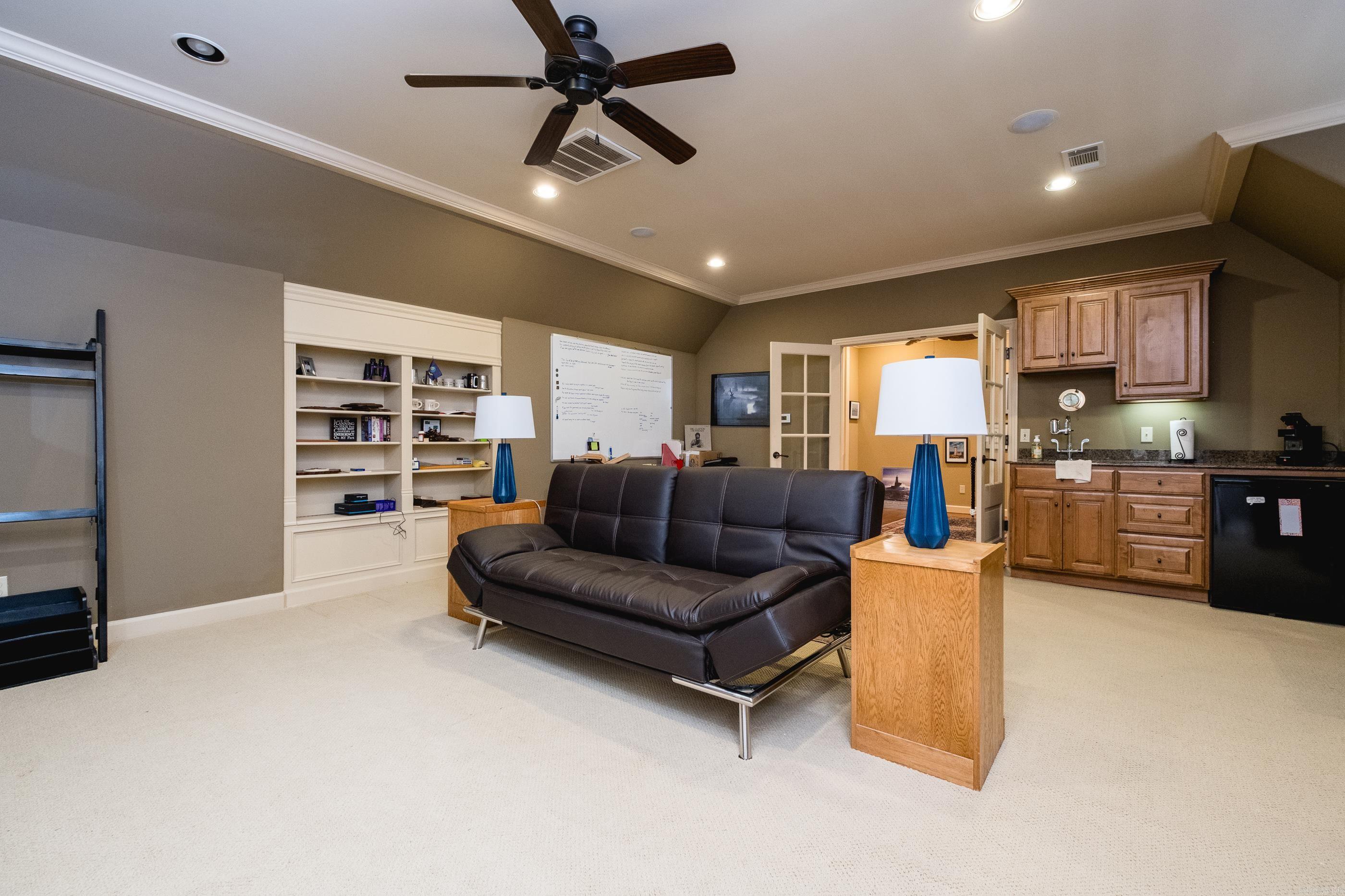 81 Quercus  Little Rock, AR
