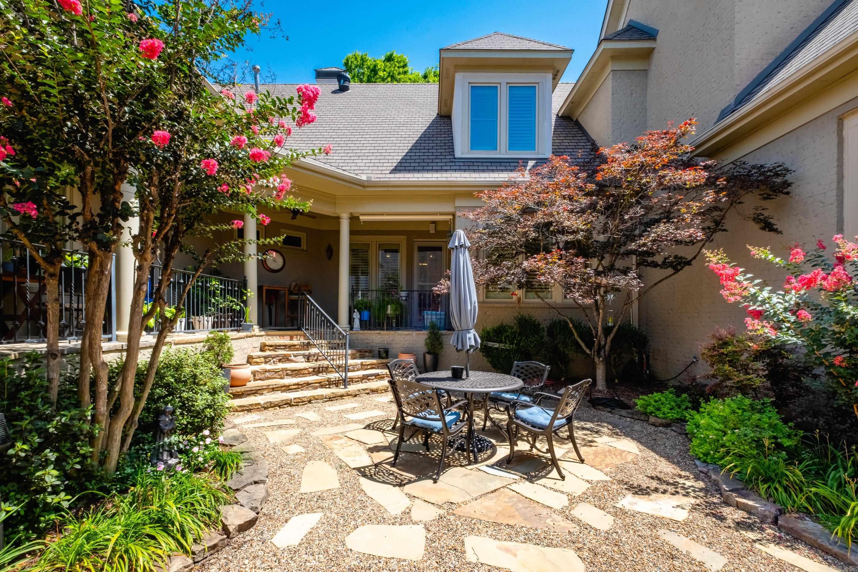 81 Quercus  Little Rock, AR