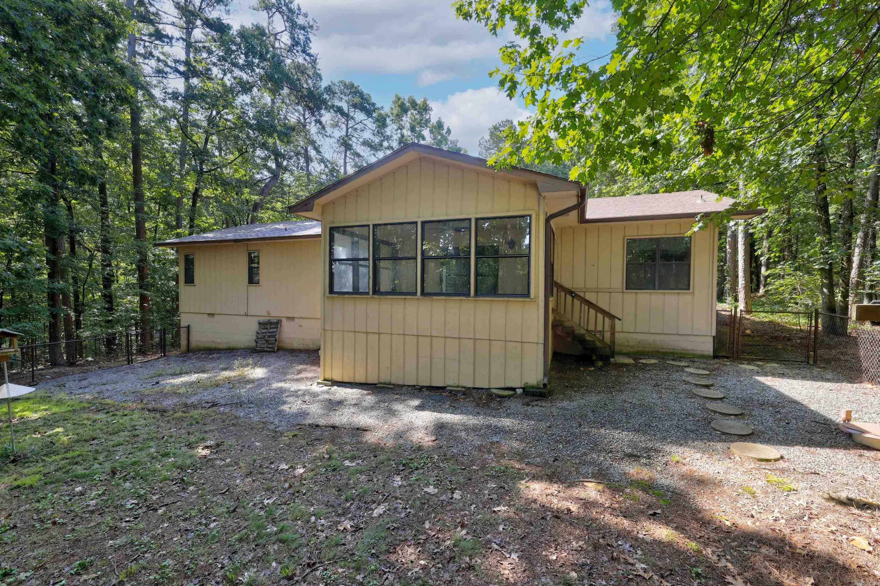 15 Del Camino  Hot Springs Village, AR