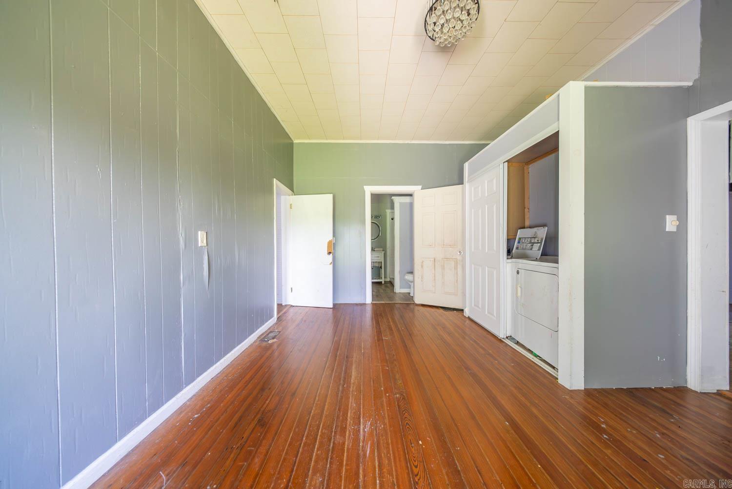 222 S 6th  Thayer, MO