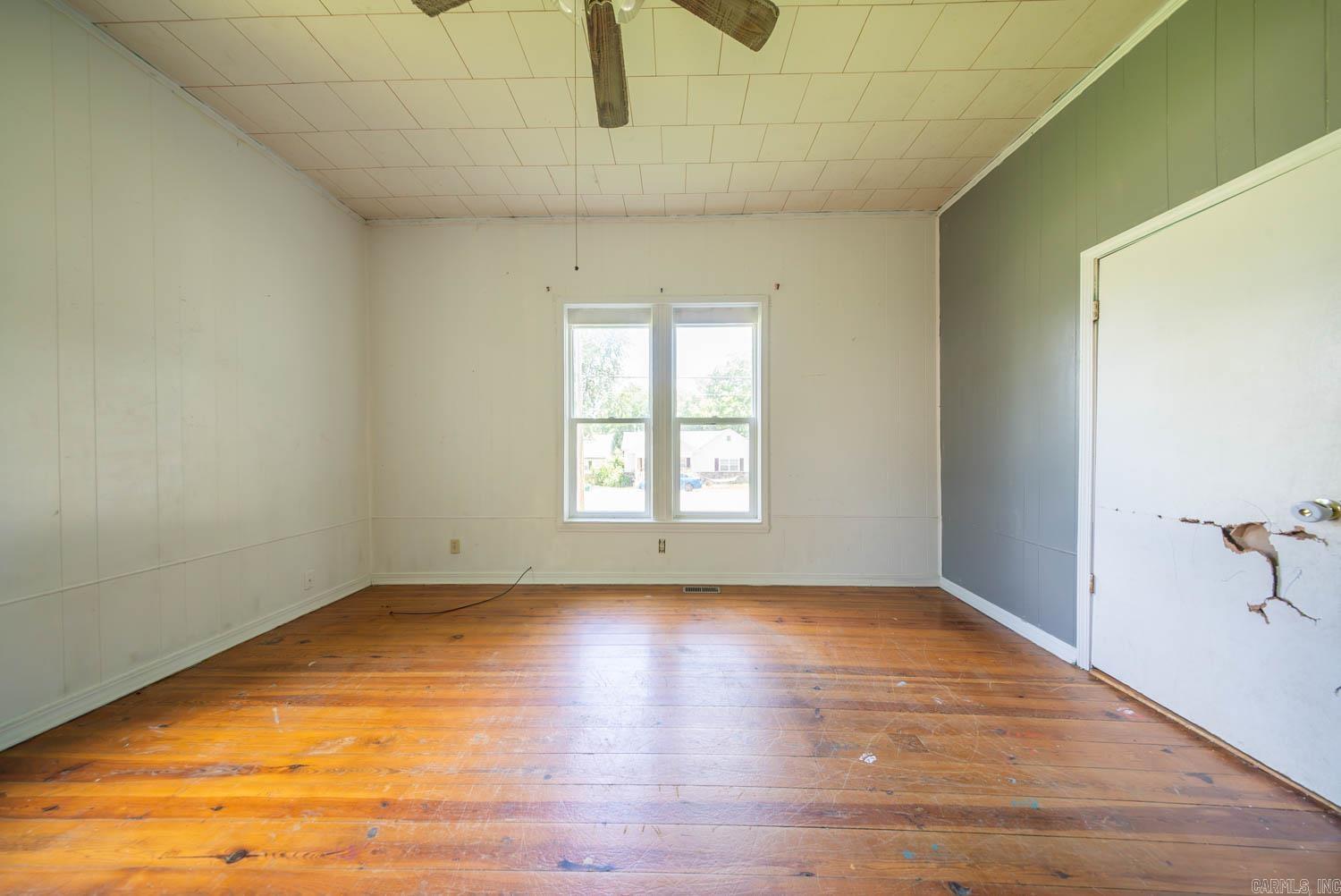 222 S 6th  Thayer, MO