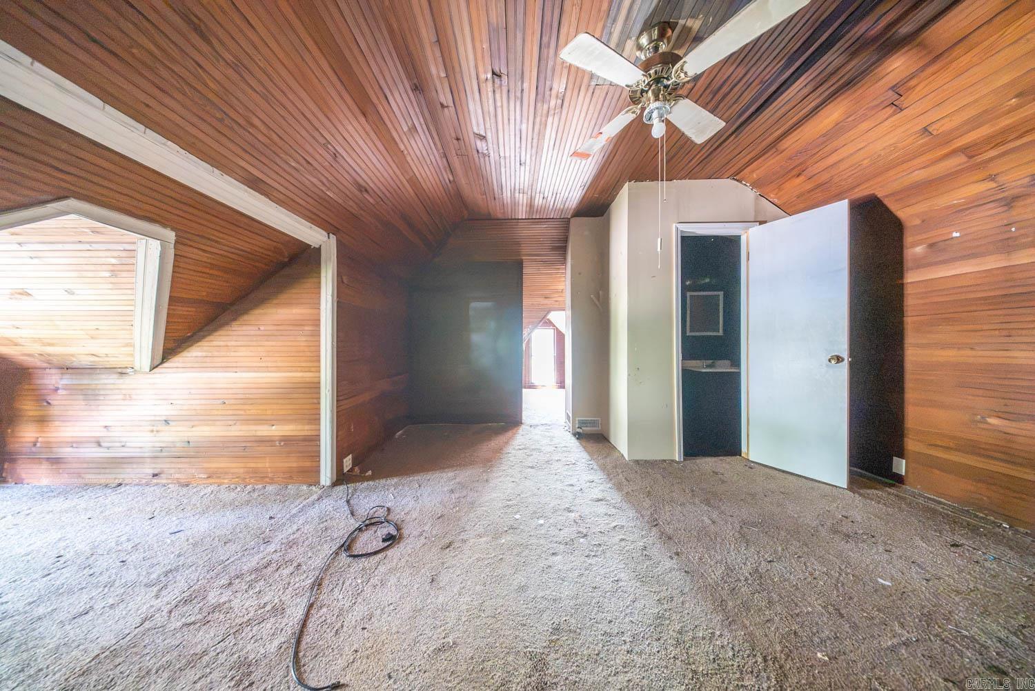222 S 6th  Thayer, MO