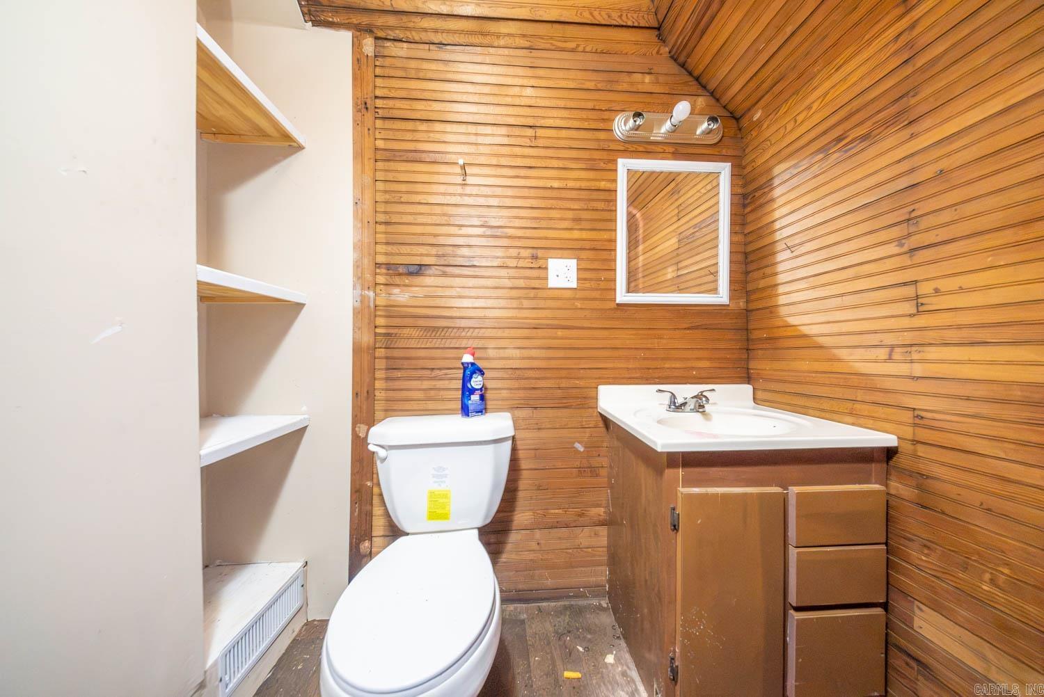 222 S 6th  Thayer, MO