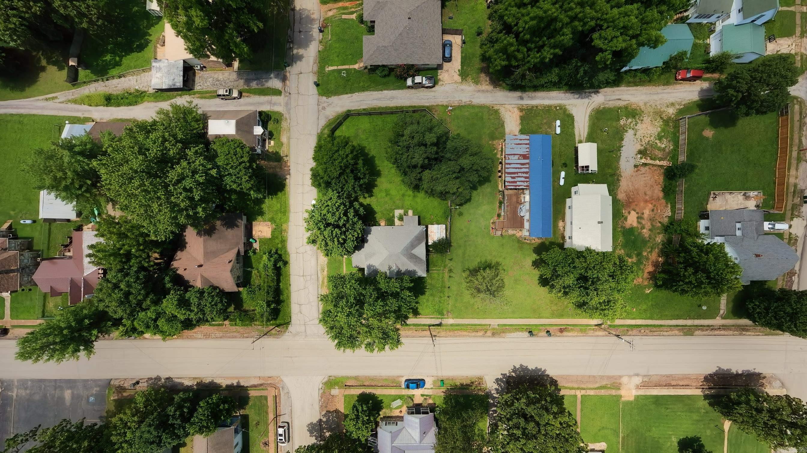 222 S 6th  Thayer, MO