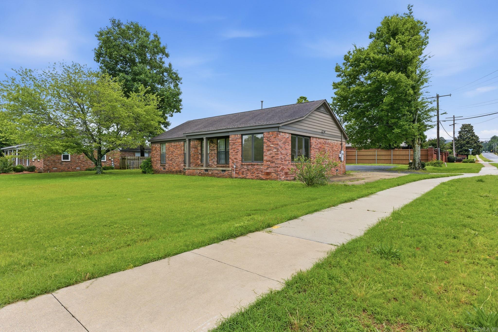 16723 Cantrell Road  Little Rock, AR
