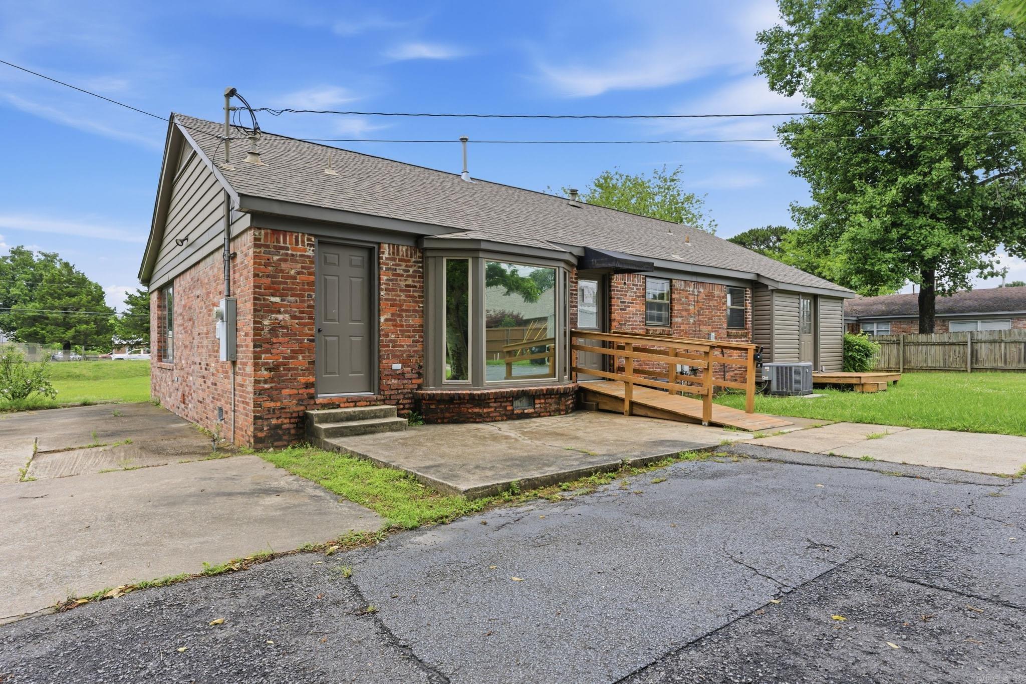 16723 Cantrell Road  Little Rock, AR