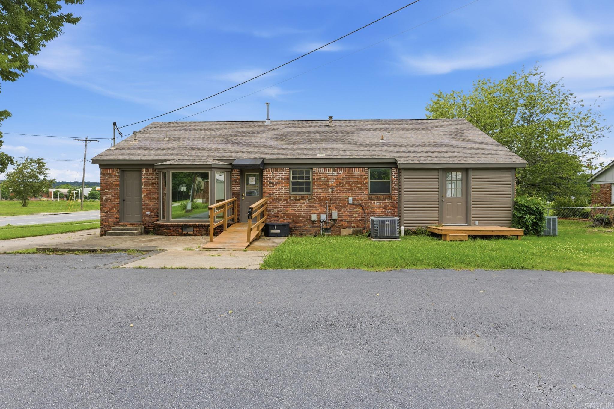 16723 Cantrell Road  Little Rock, AR