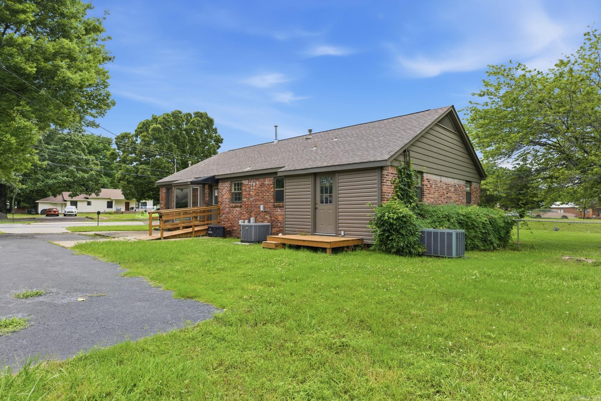 16723 Cantrell Road  Little Rock, AR