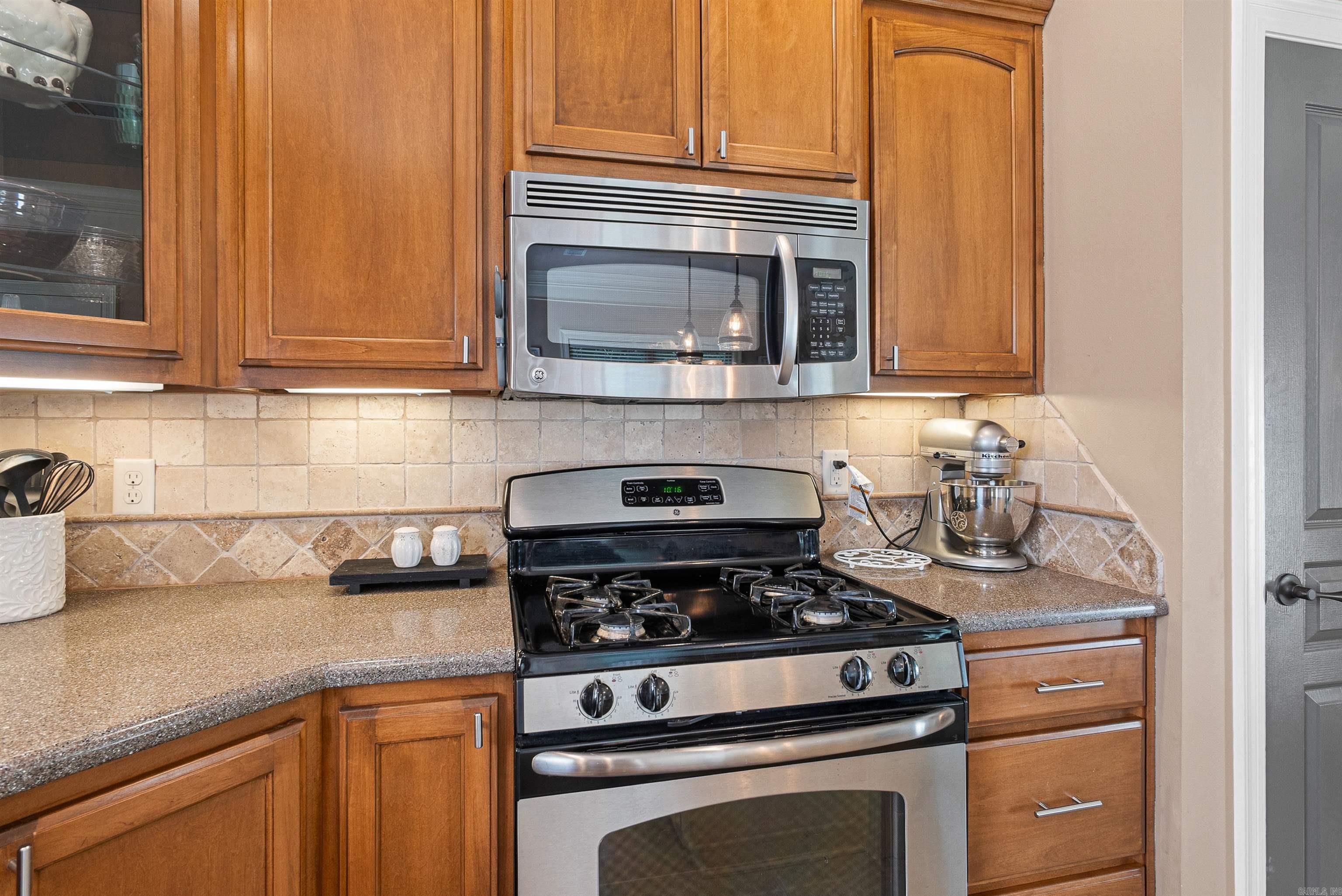 221 Jackson Park Cv  Cabot, AR