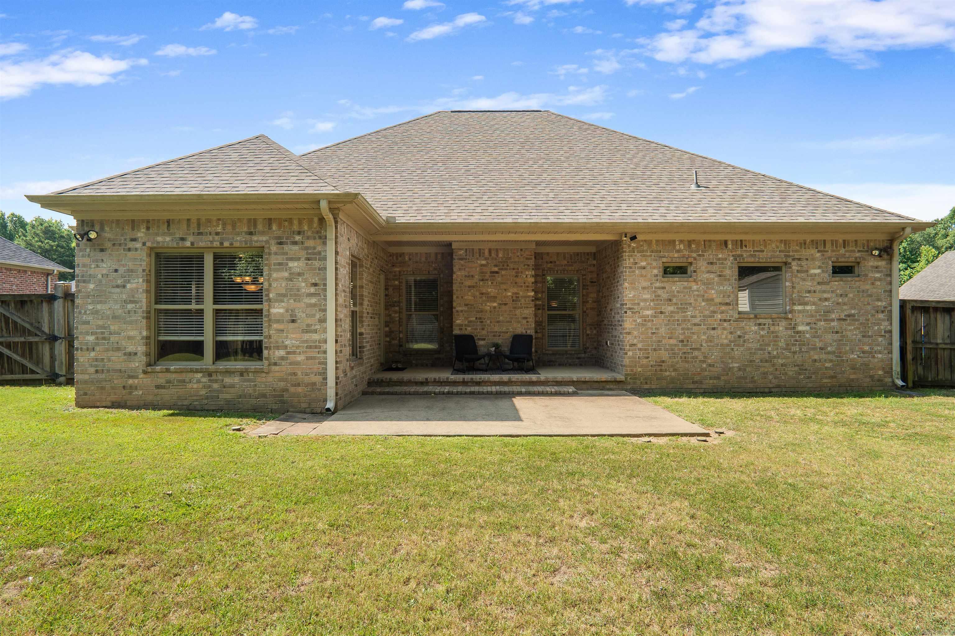 221 Jackson Park Cv  Cabot, AR
