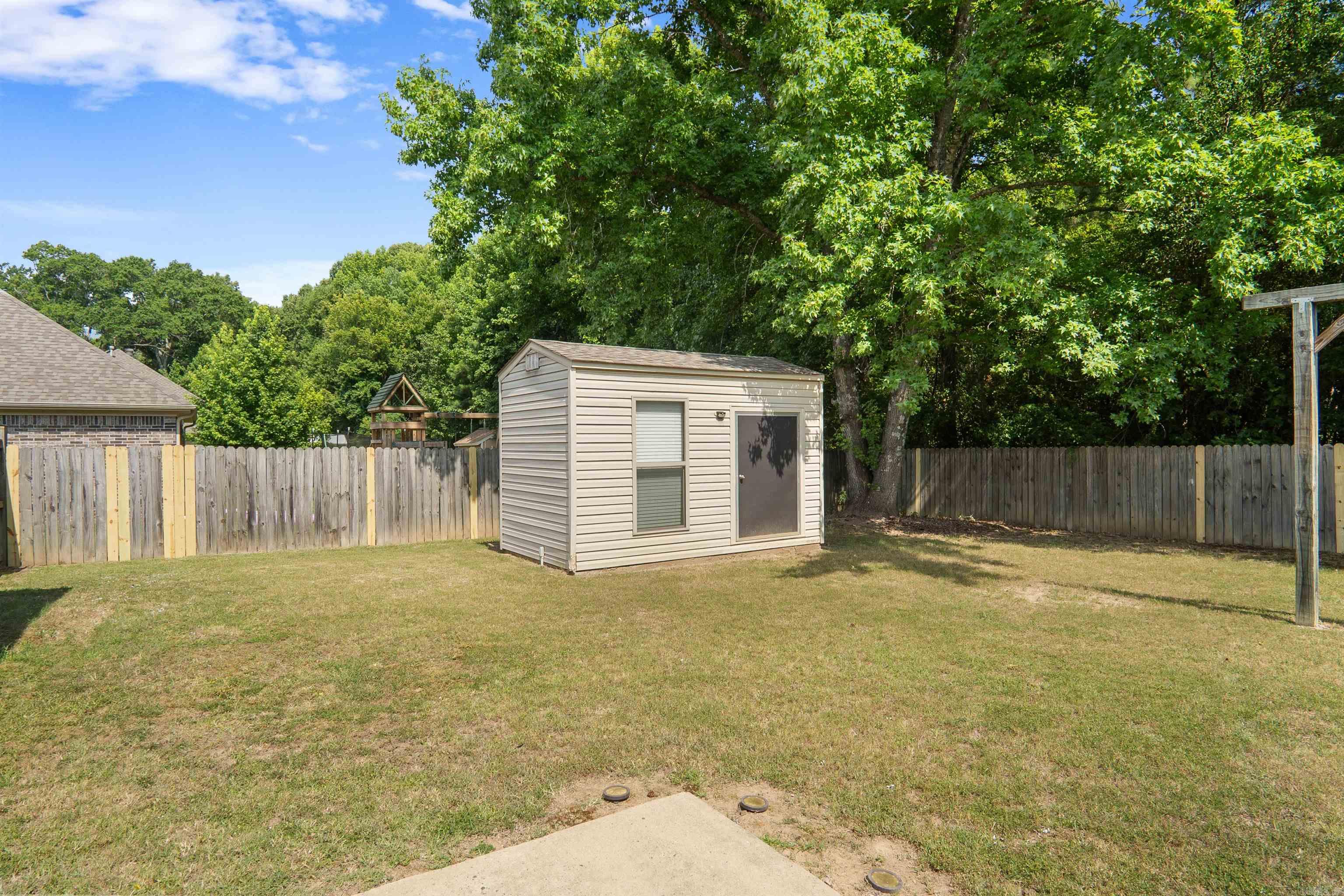 221 Jackson Park Cv  Cabot, AR