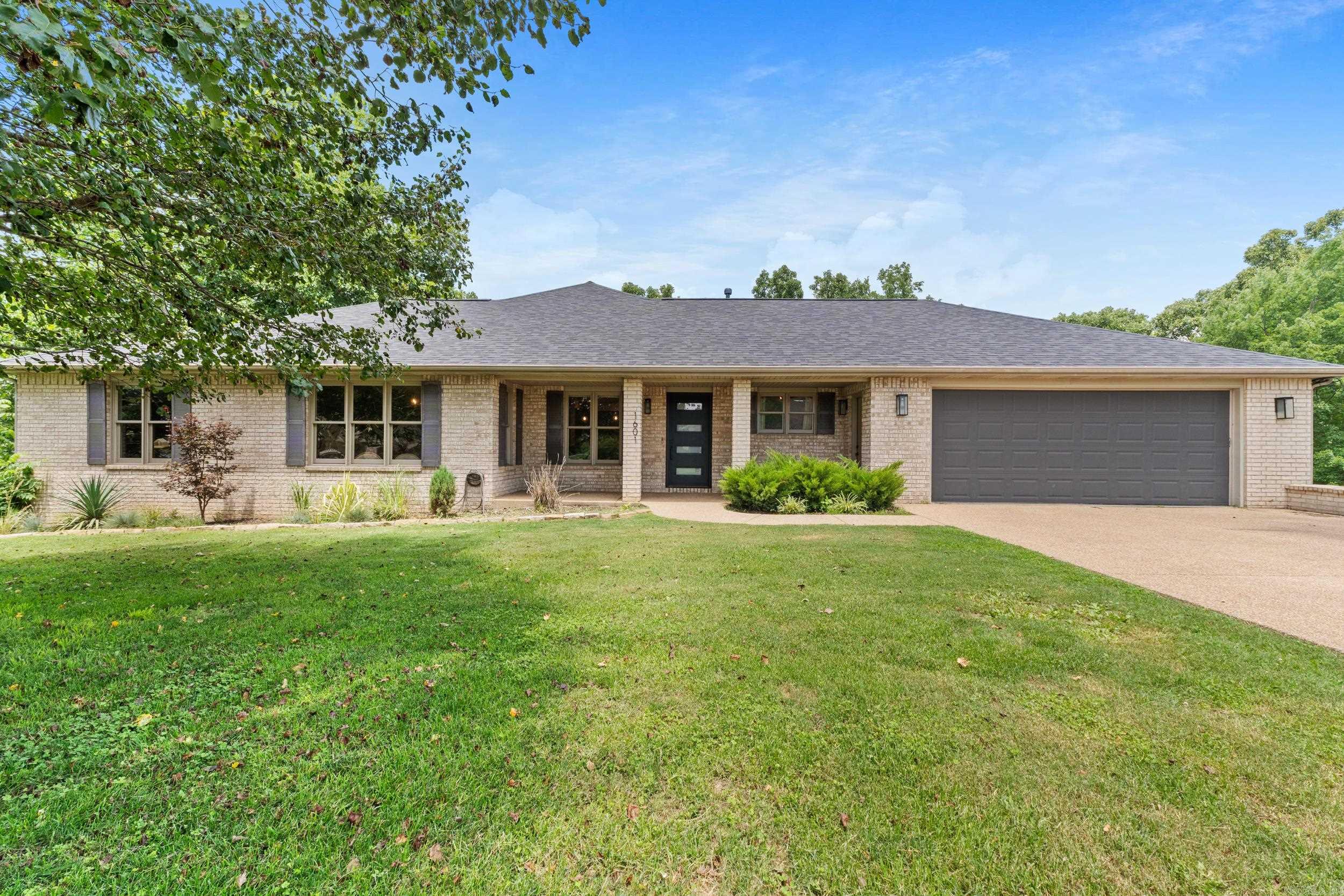 1601 Inverness  Mountain Home, AR