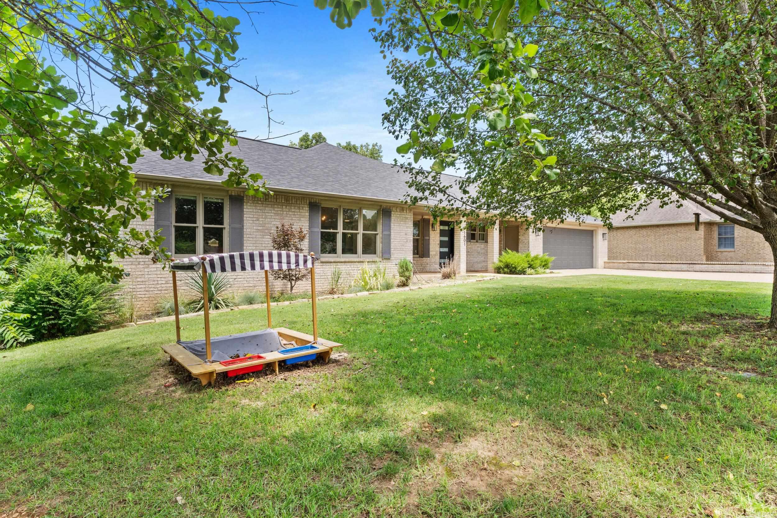 1601 Inverness  Mountain Home, AR