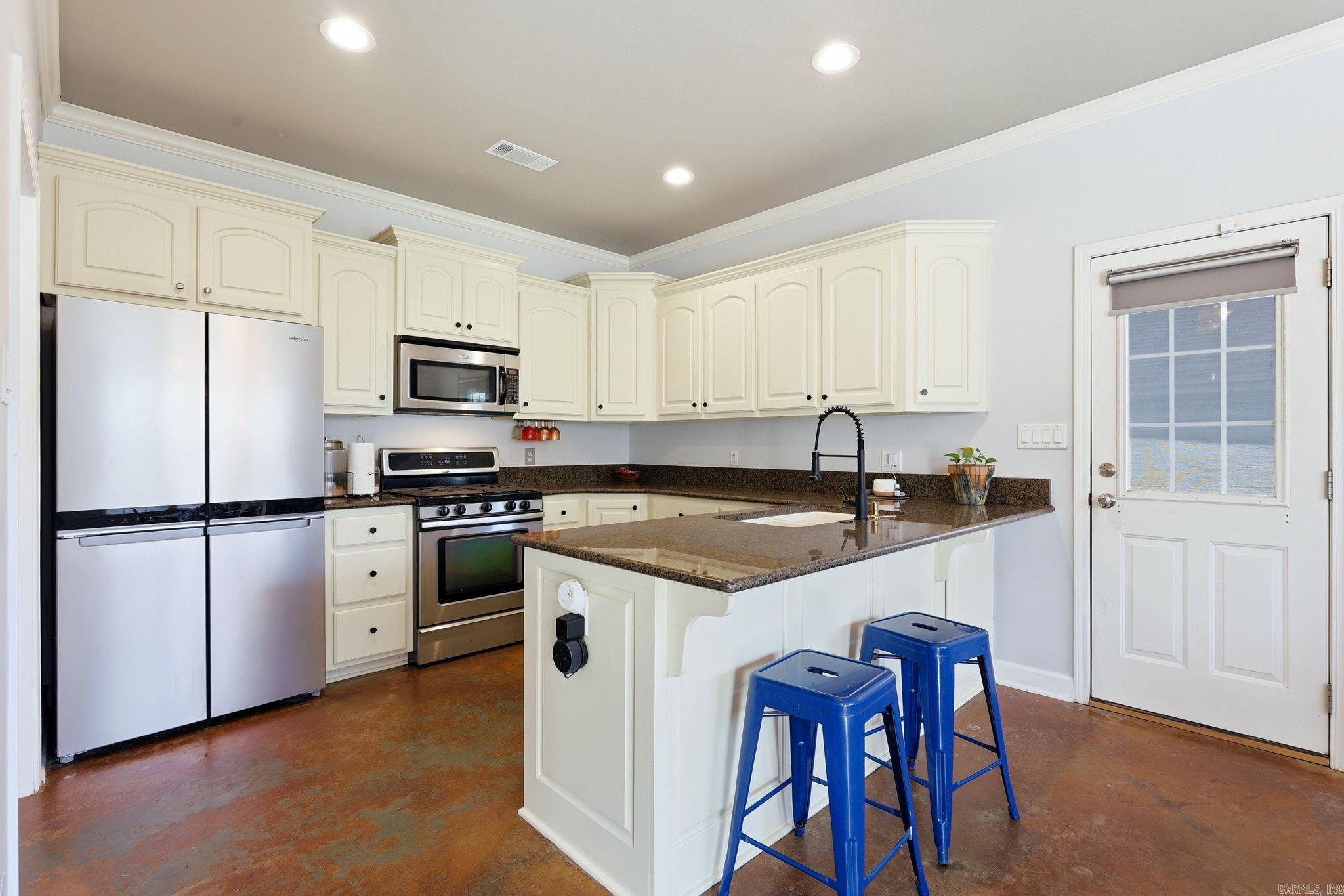 2301 Pleasant Forest  Benton, AR