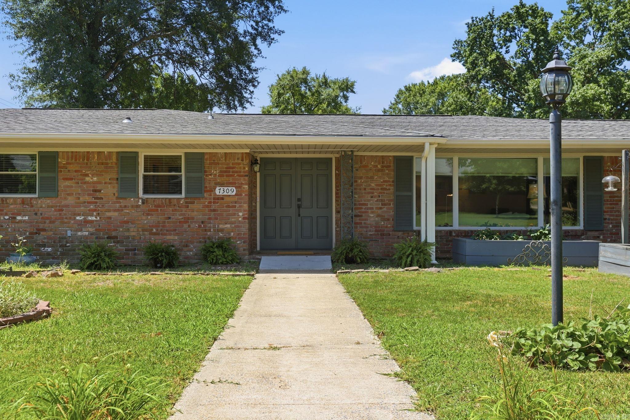 7309 Woodside  Little Rock, AR