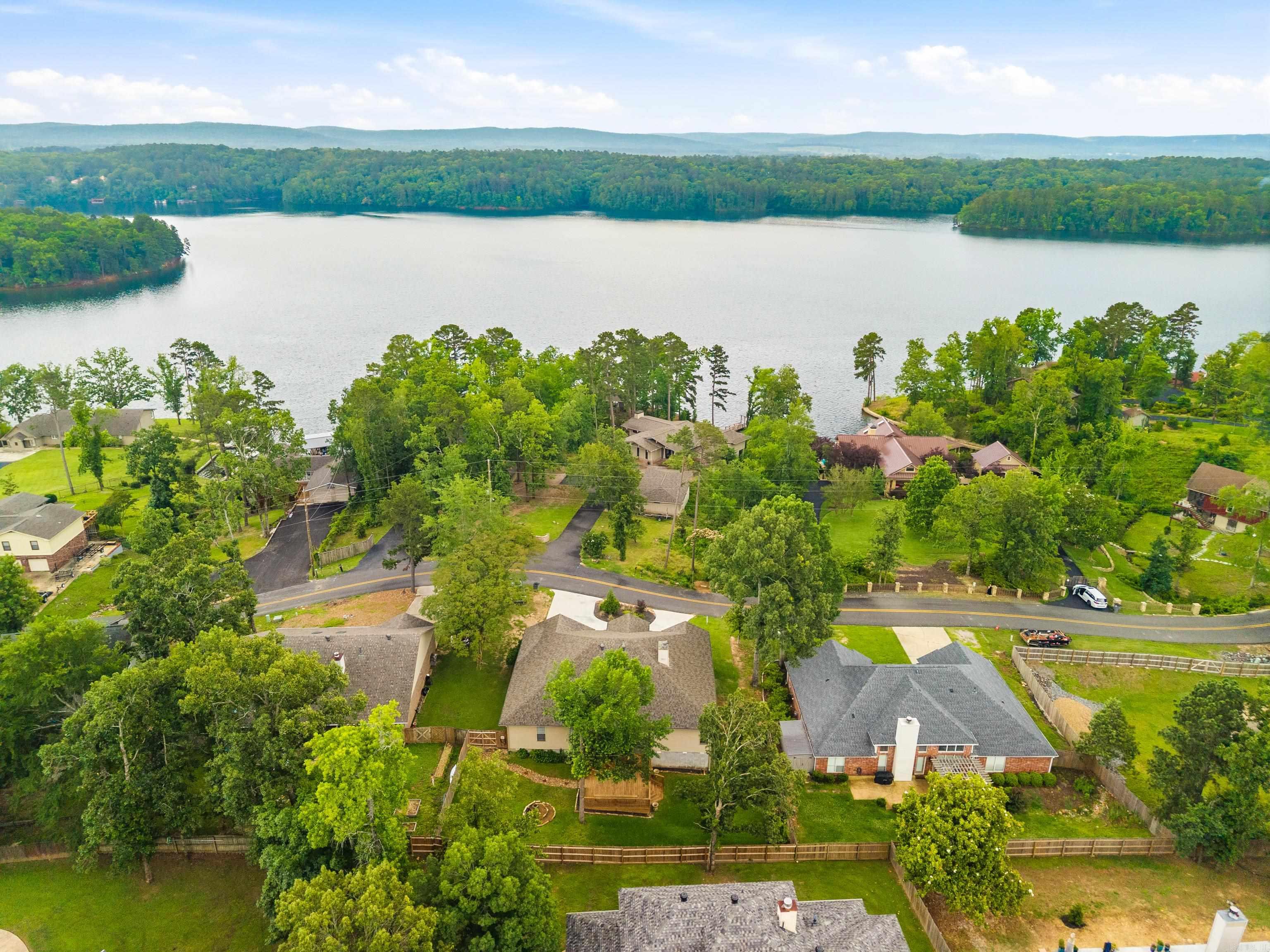 404 Peninsula  Hot Springs, AR
