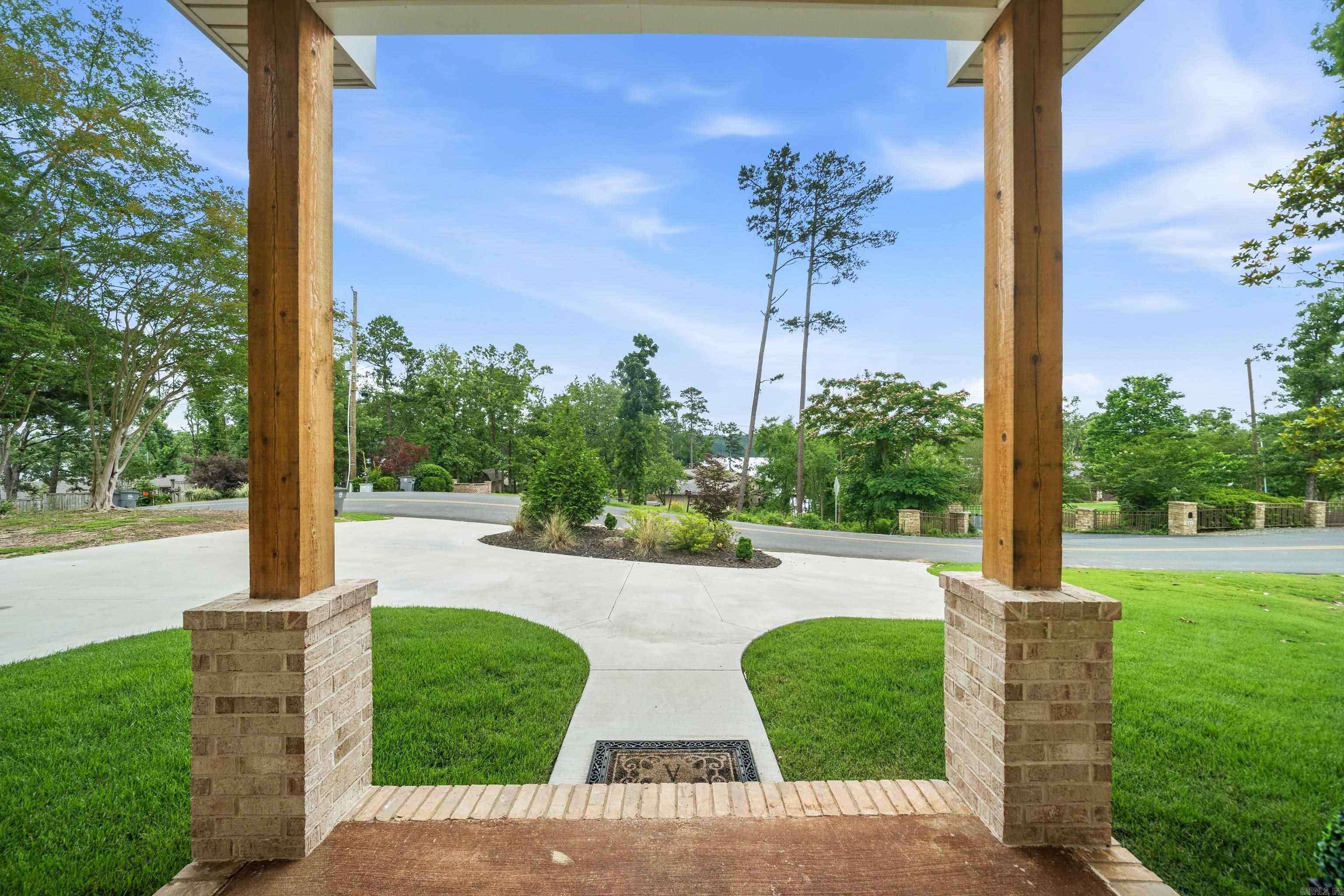 404 Peninsula  Hot Springs, AR