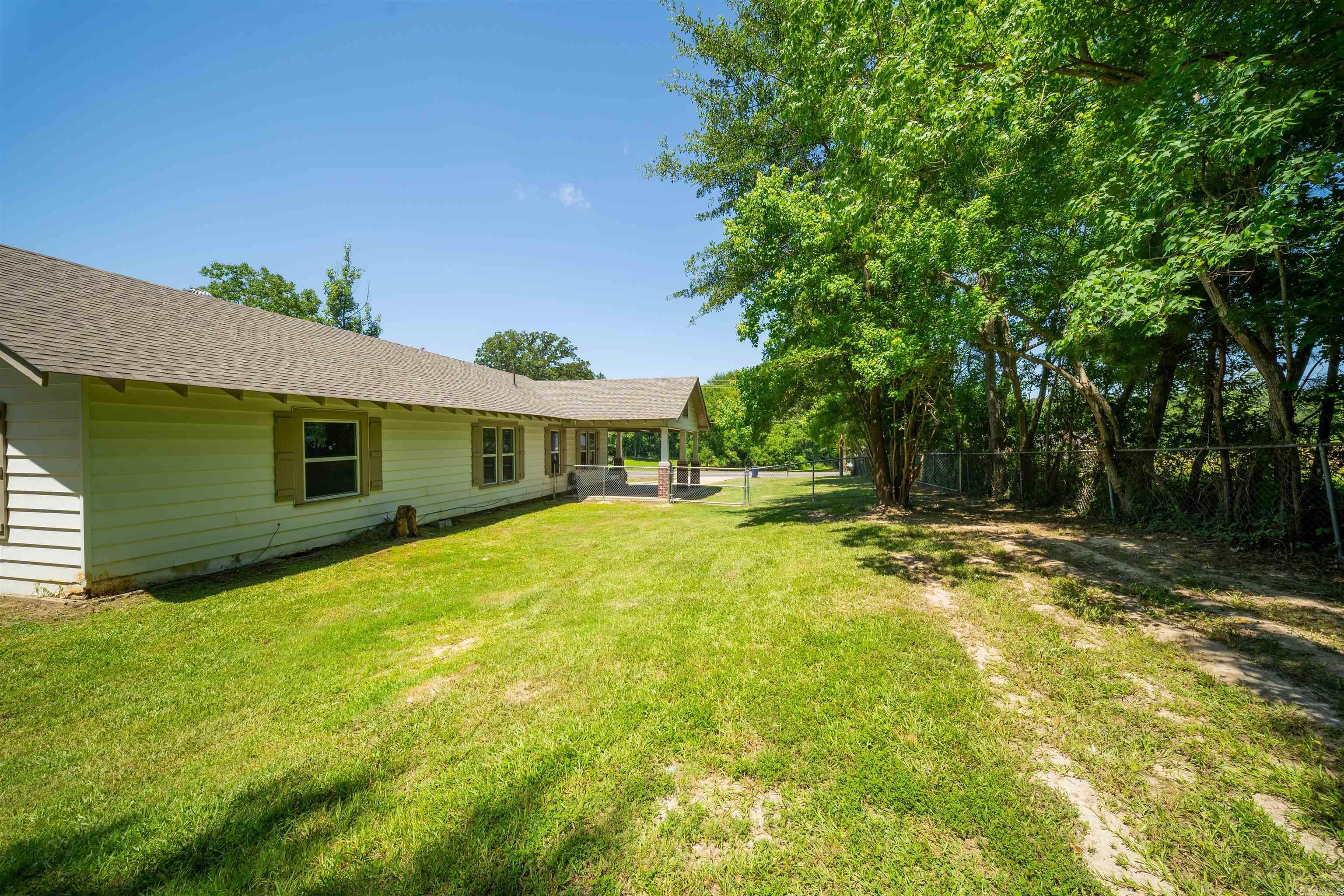 111 N Wyatt Dr  El Dorado, AR
