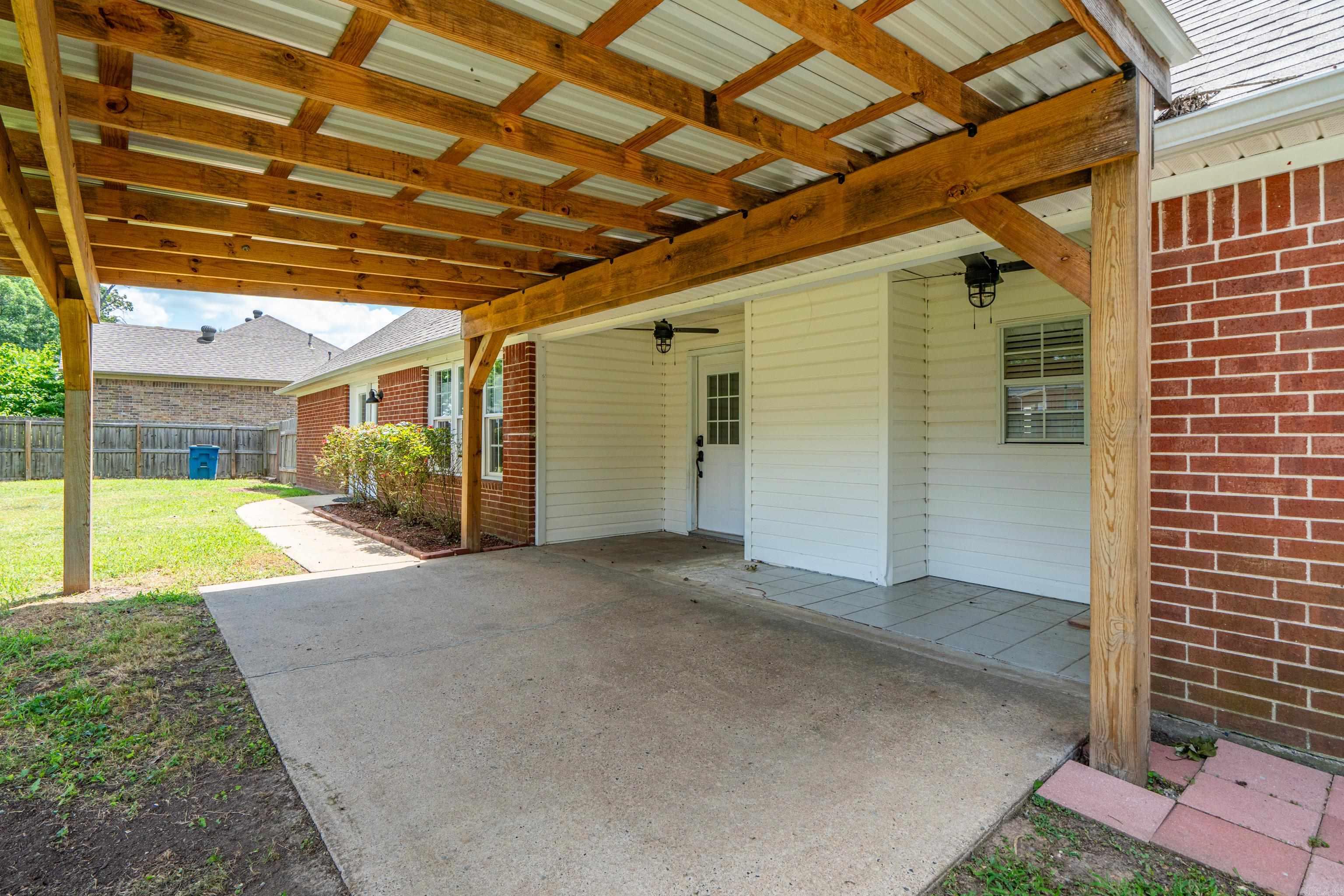 2724 Crooked Stick  Benton, AR
