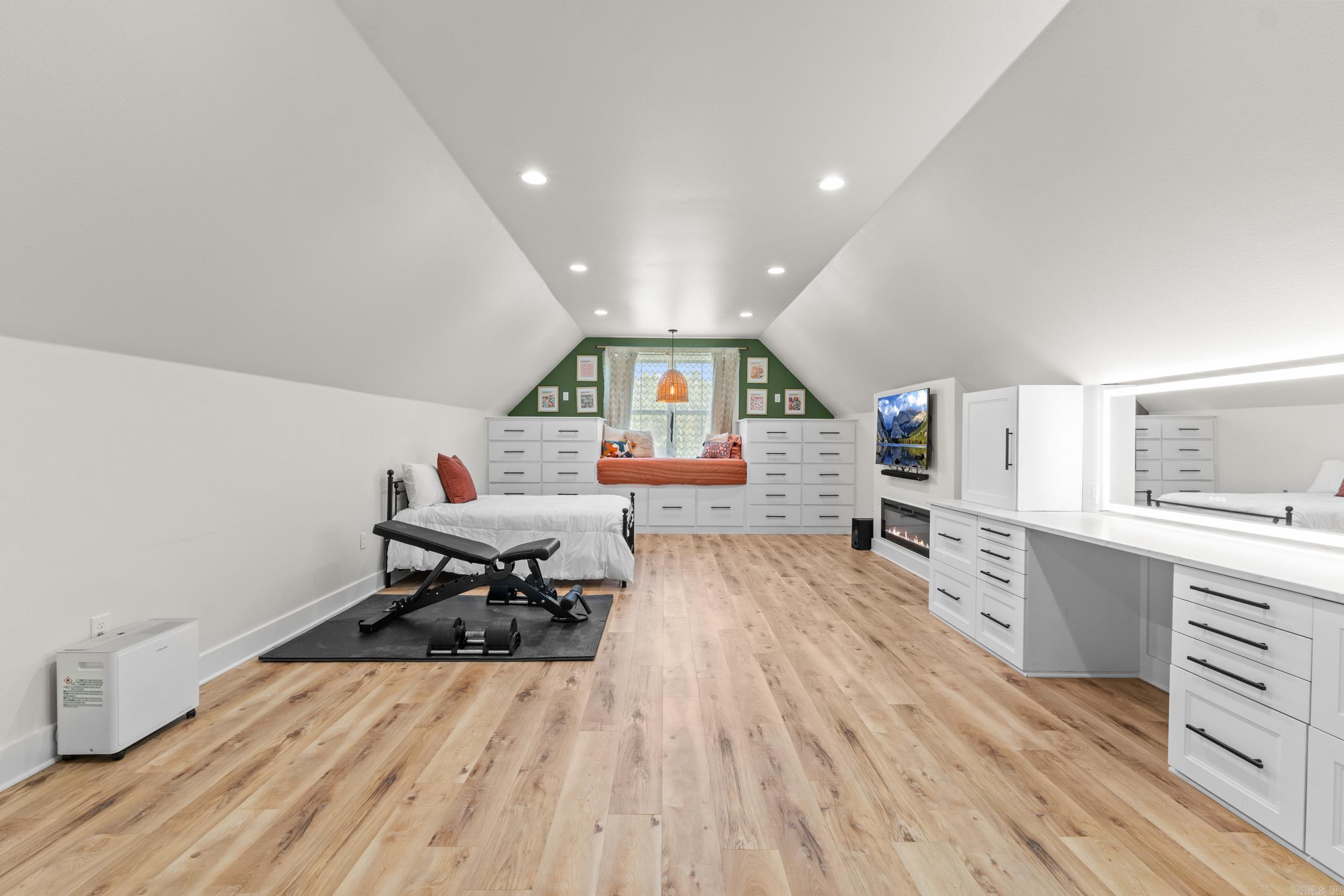 157 S Mt Olive  Vilonia, AR
