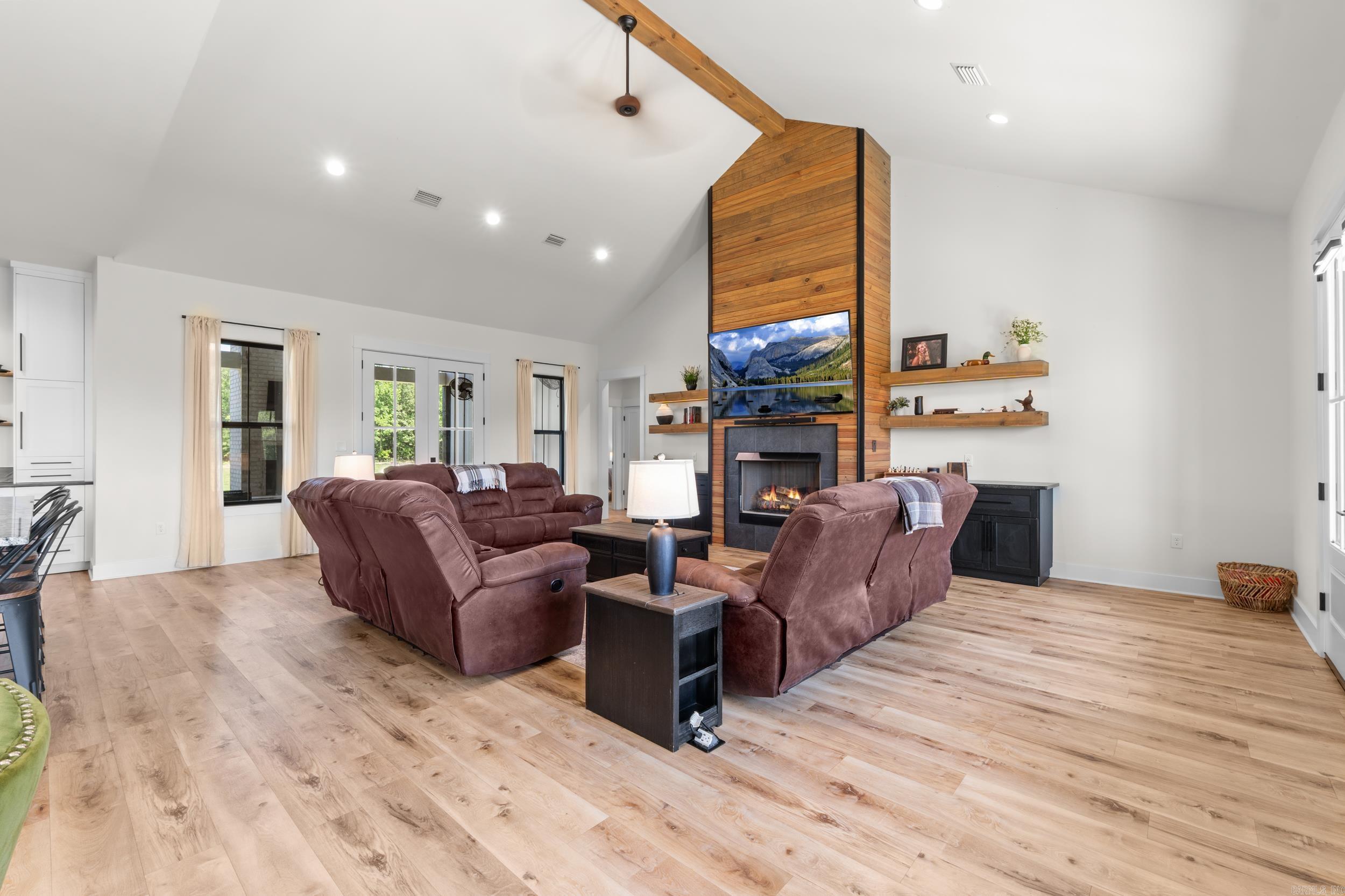 157 S Mt Olive  Vilonia, AR