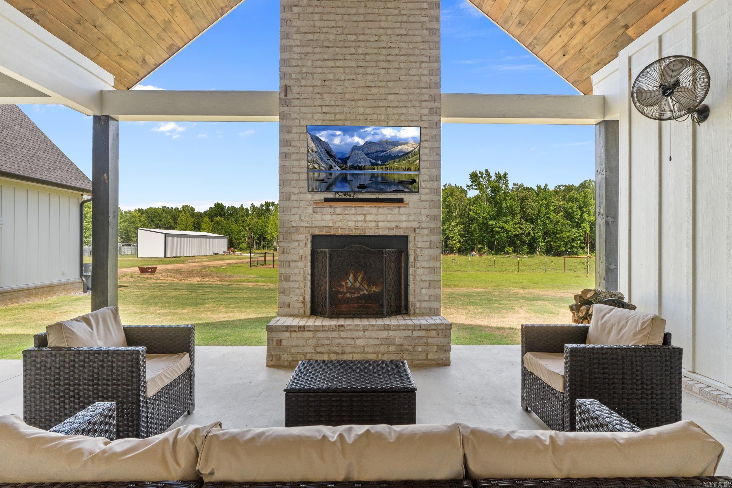 157 S Mt Olive  Vilonia, AR