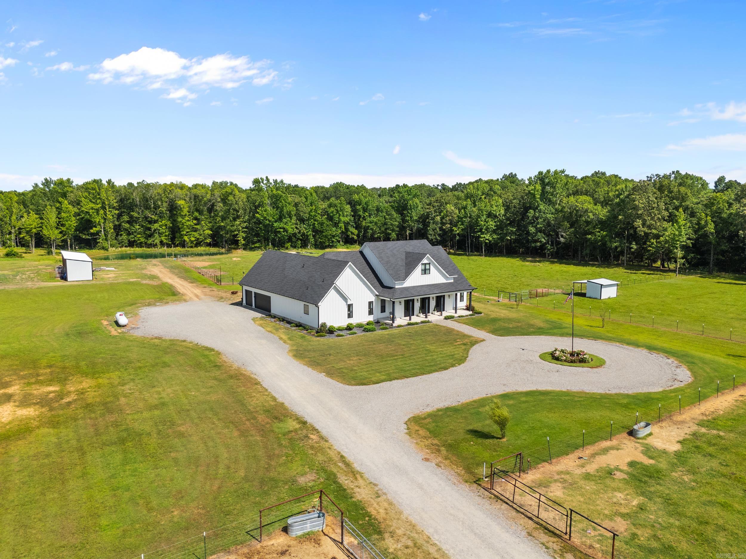 157 S Mt Olive  Vilonia, AR