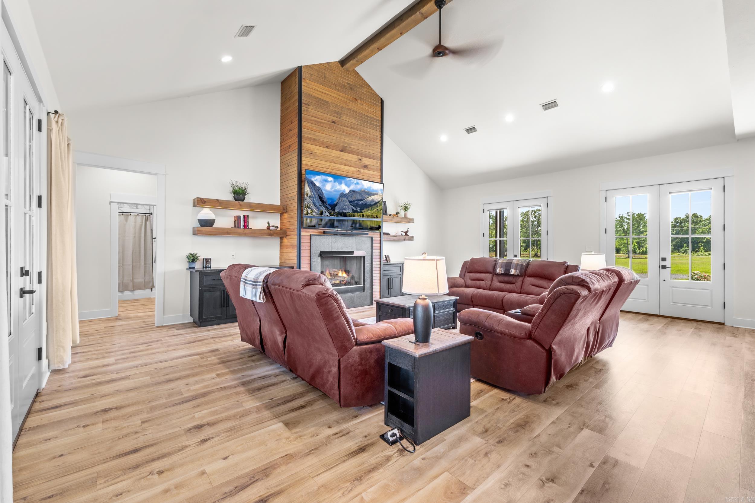 157 S Mt Olive  Vilonia, AR
