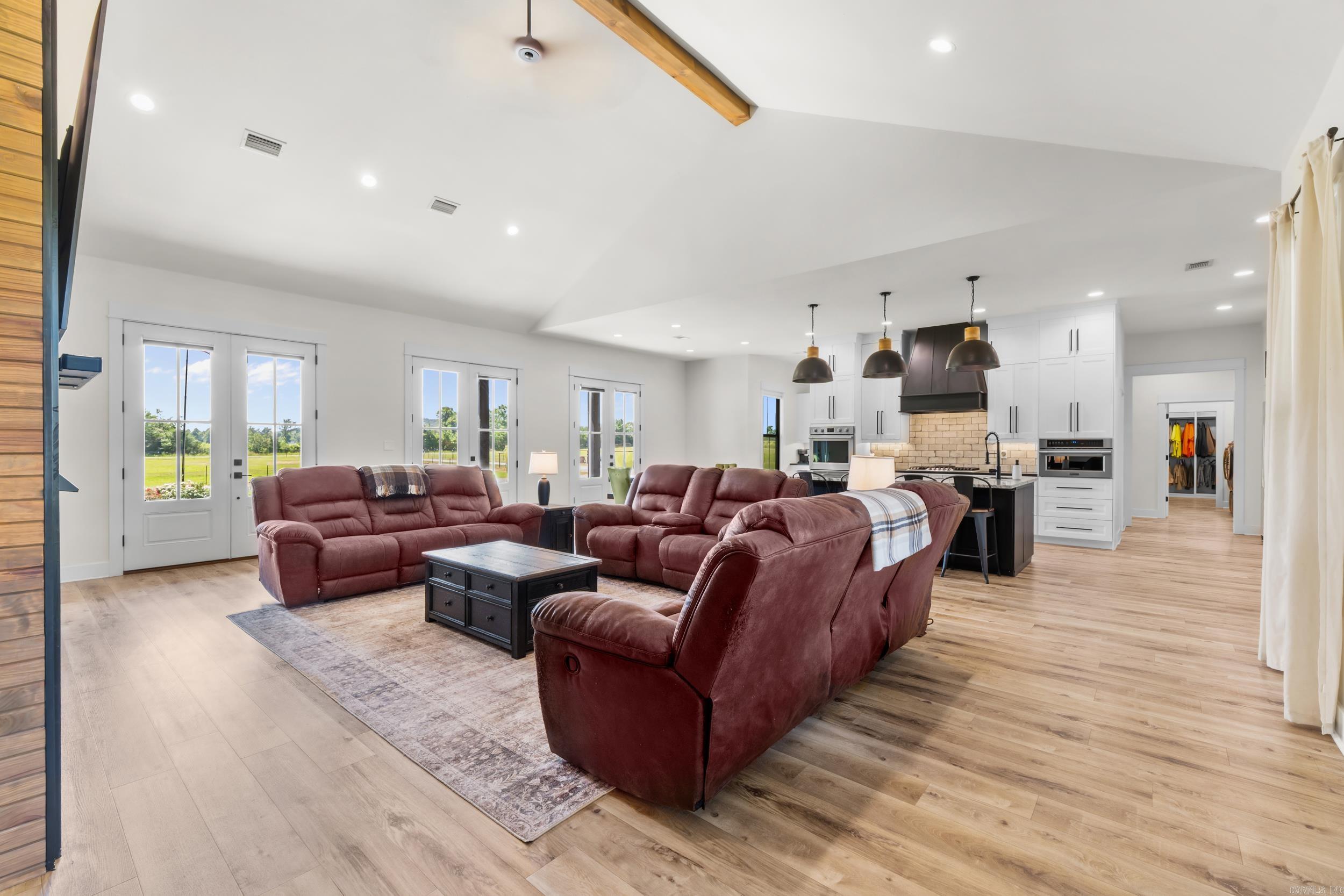157 S Mt Olive  Vilonia, AR