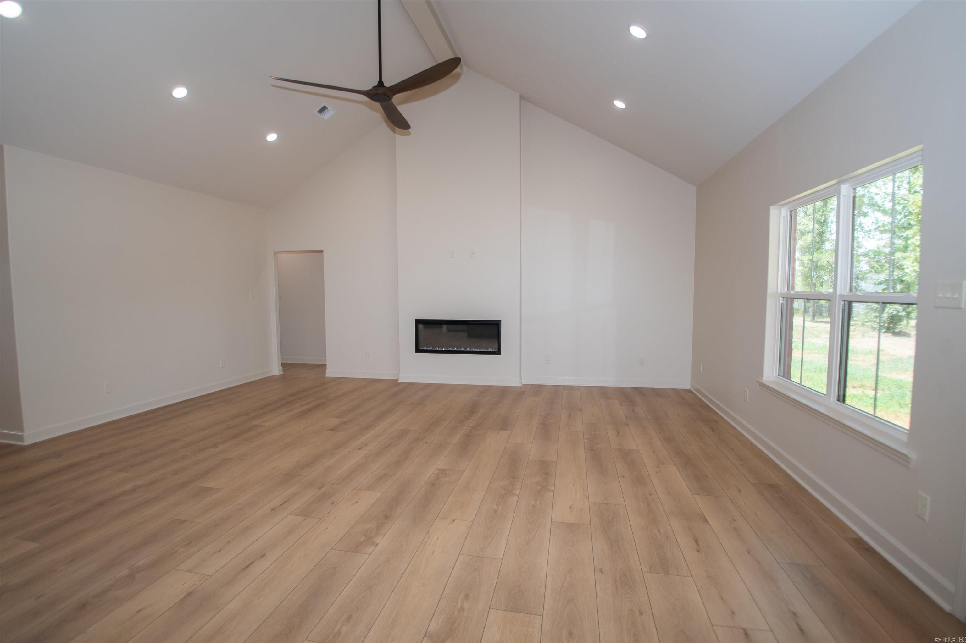 175 Hayden Drive — photo 5