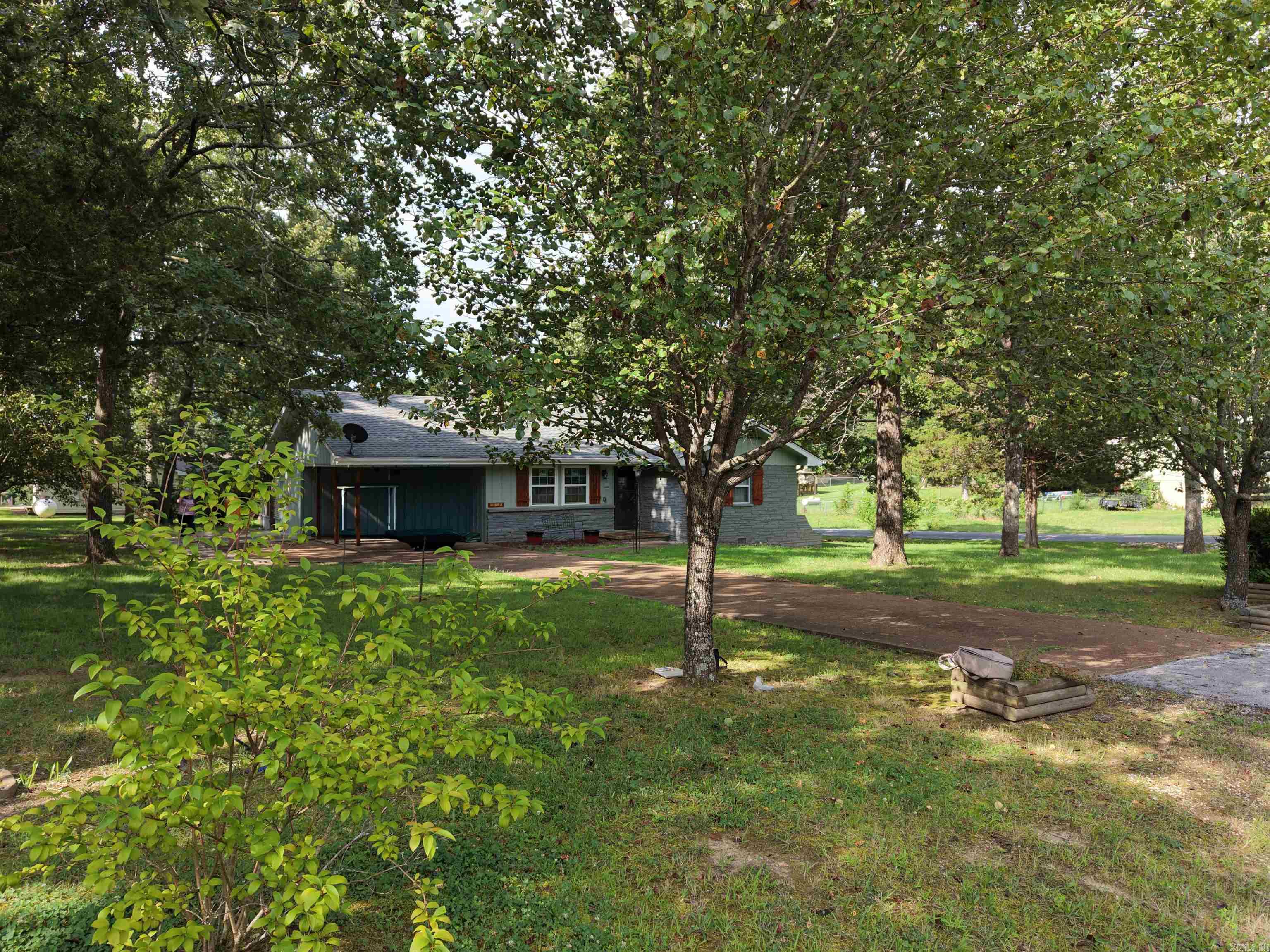 301 Ruby Ln  Horseshoe Bend, AR