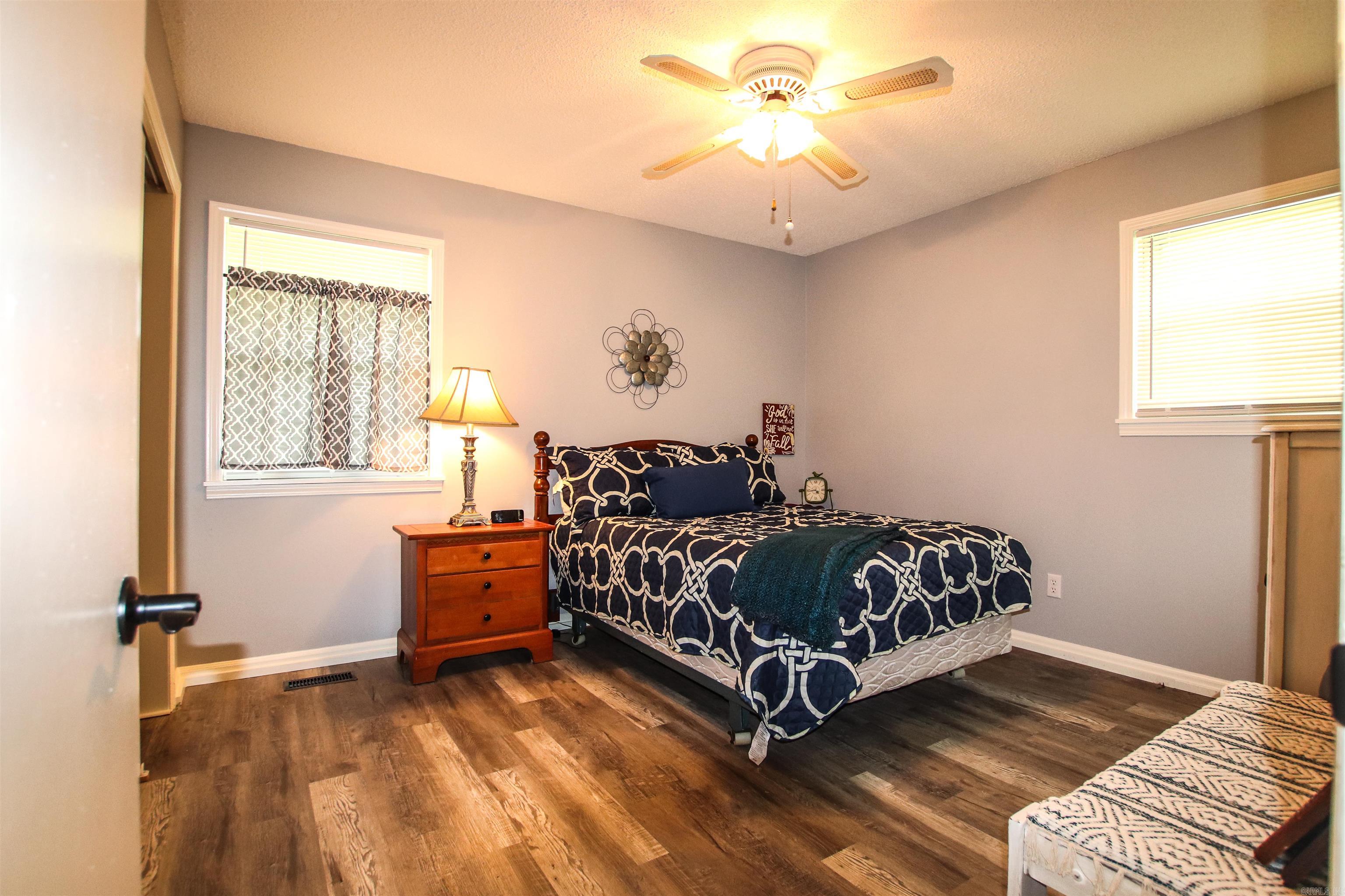 301 Ruby Ln  Horseshoe Bend, AR