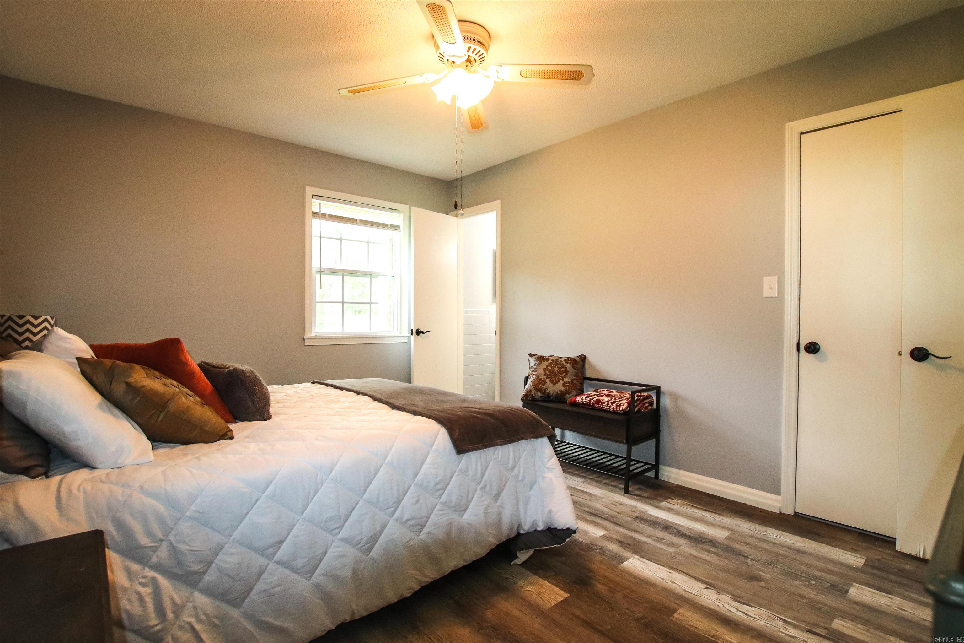 301 Ruby Ln  Horseshoe Bend, AR
