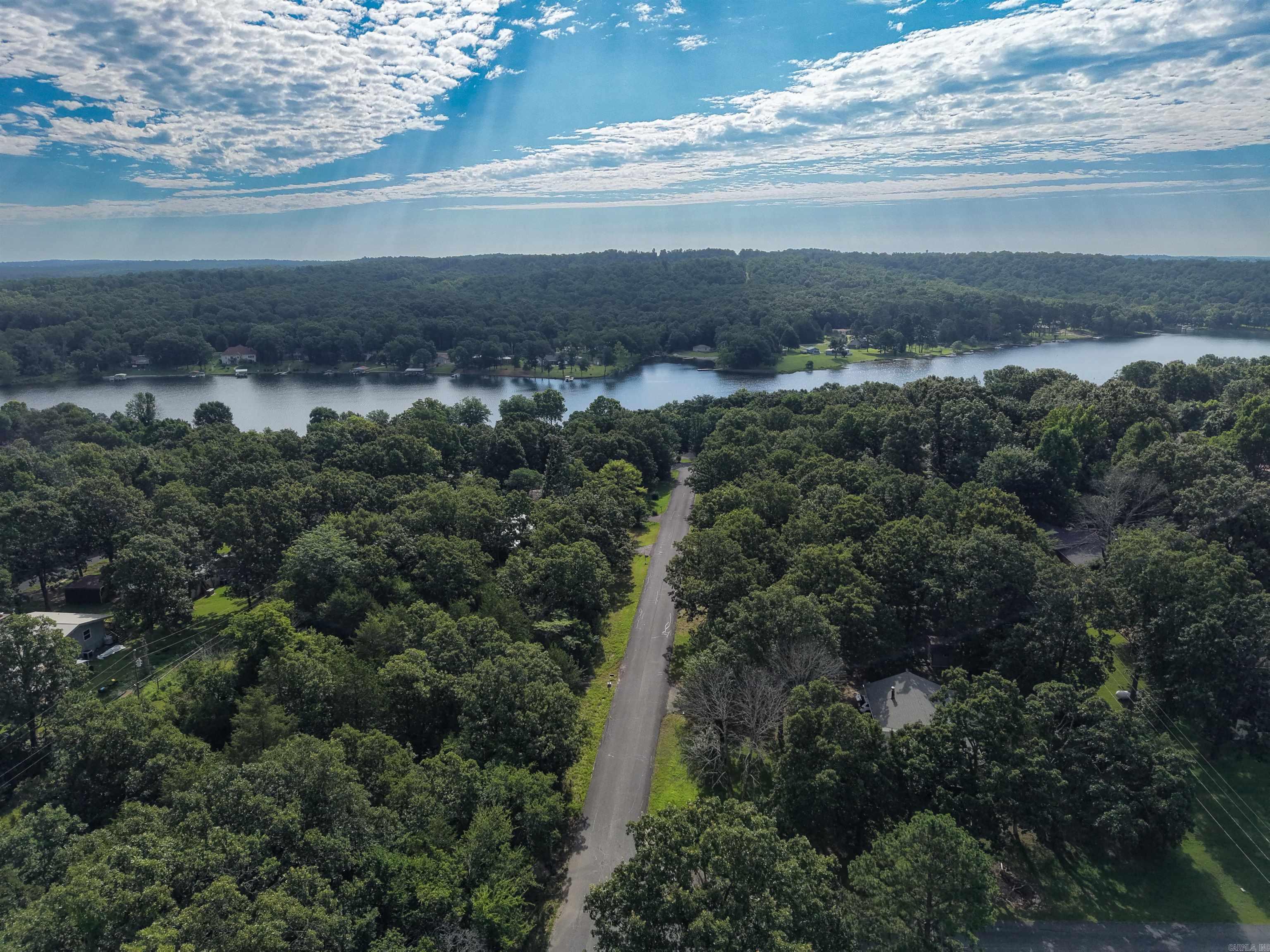 301 Ruby Ln  Horseshoe Bend, AR
