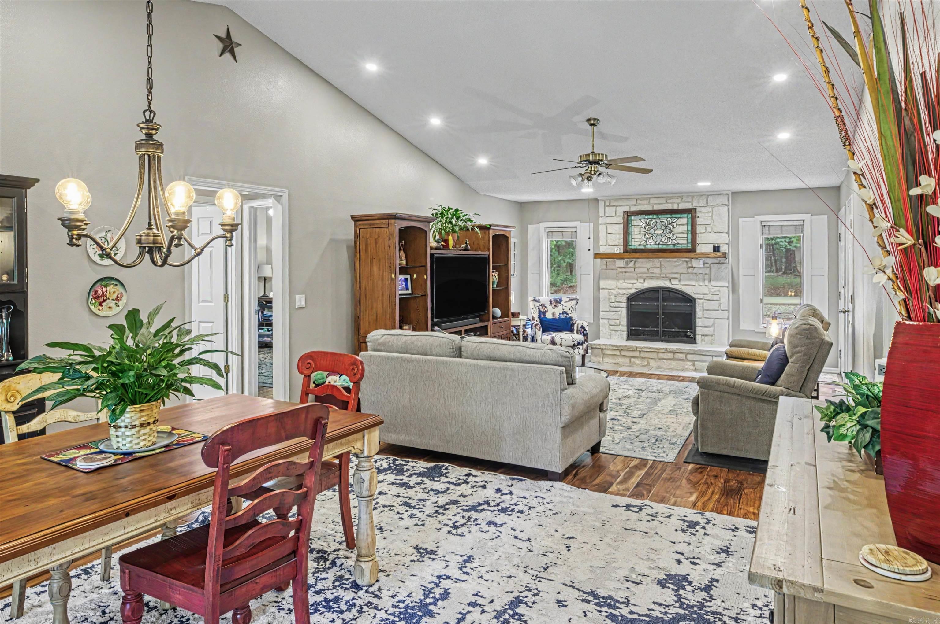 40 Huesca Way  Hot Springs Village, AR