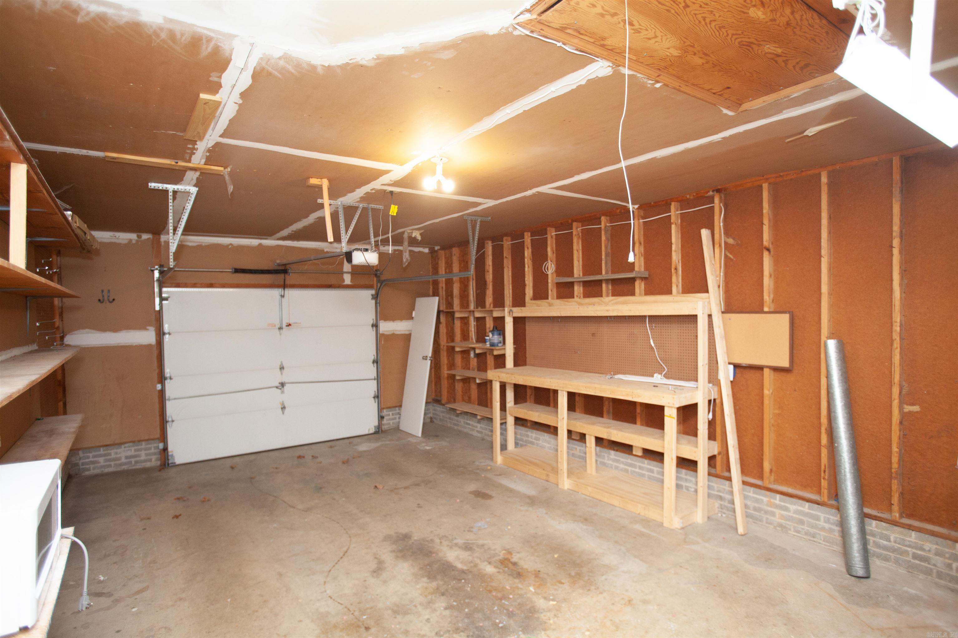 61 Pin Oak  Maumelle, AR