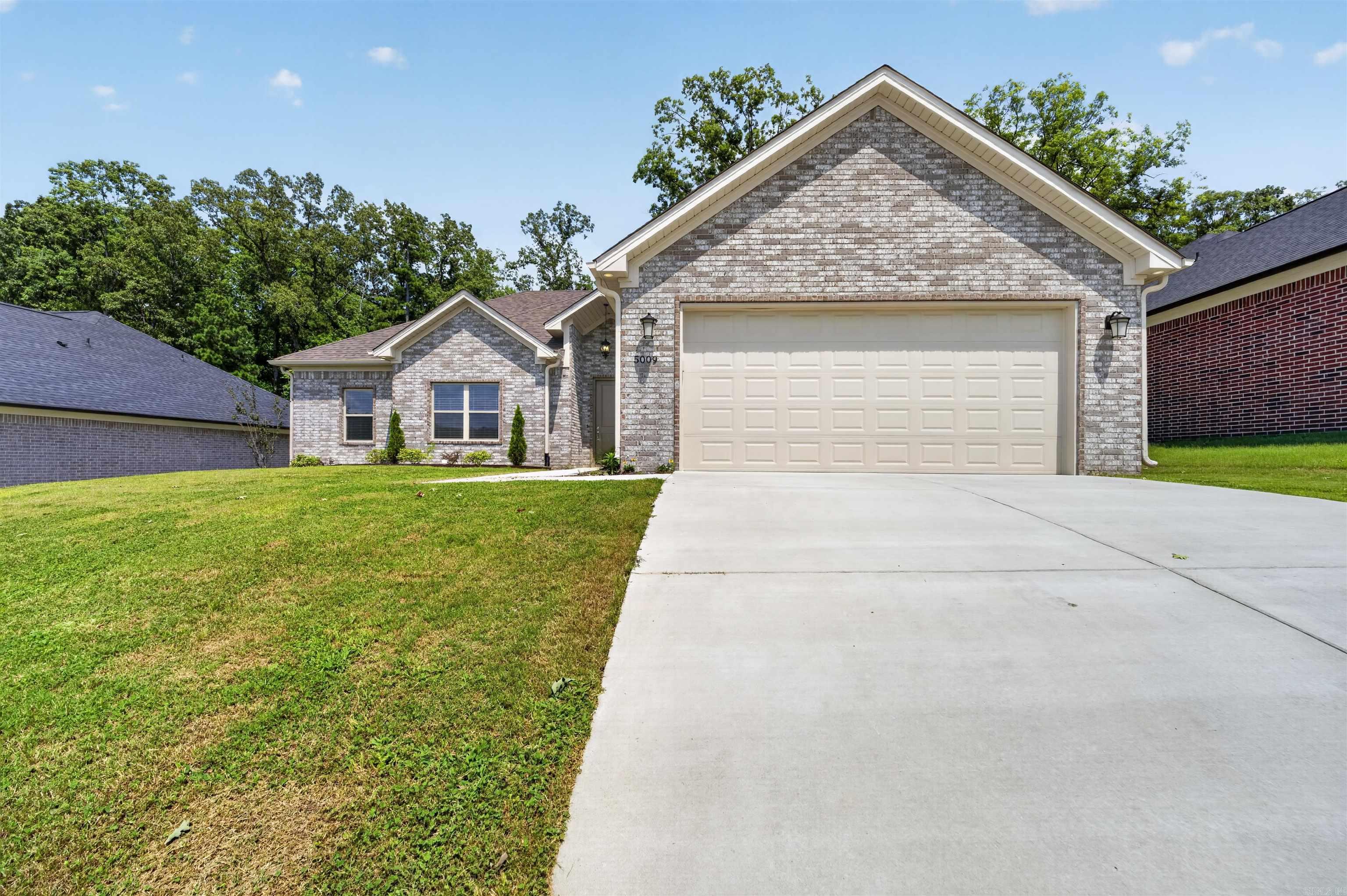 5009 Springwood  Bryant, AR