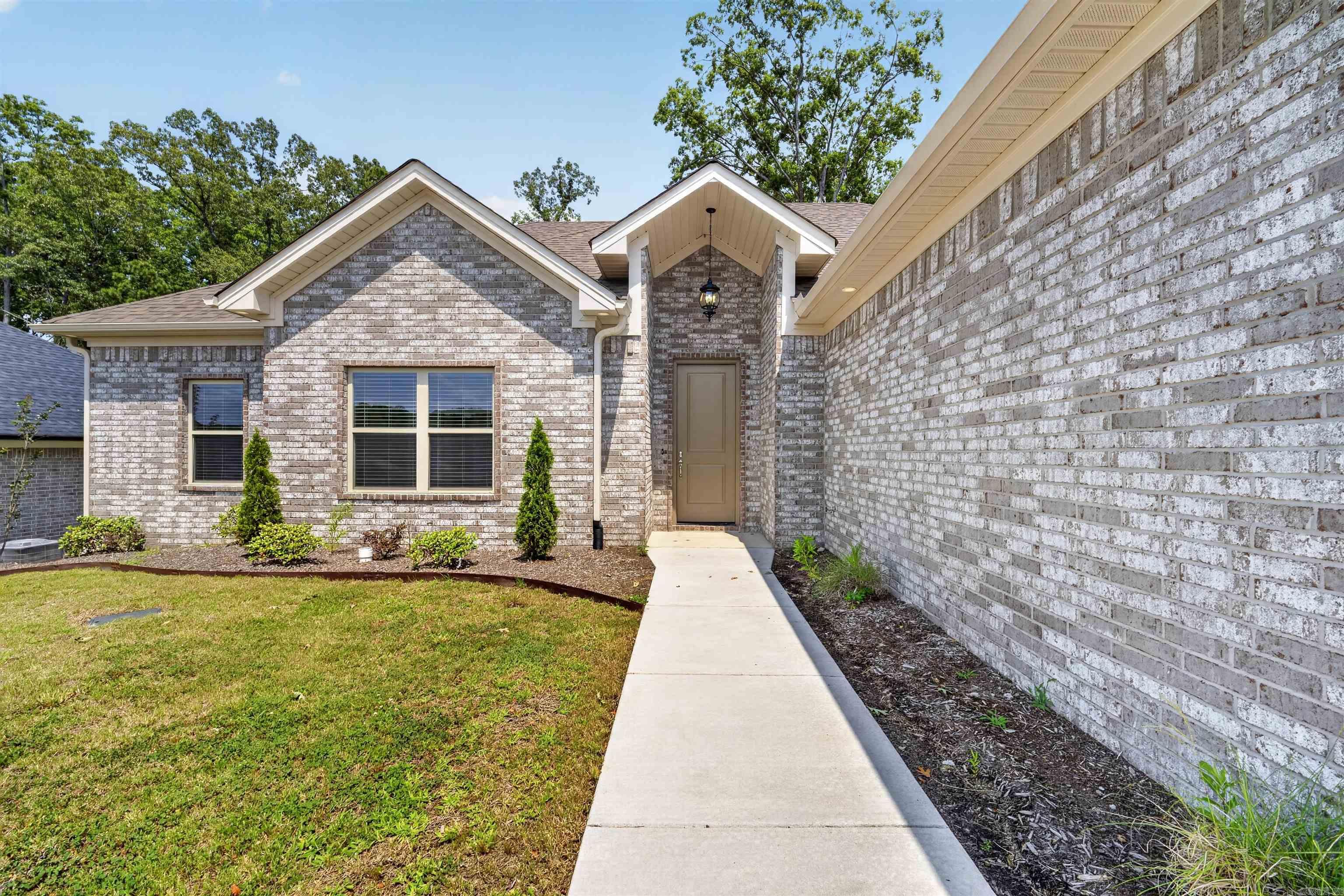 5009 Springwood  Bryant, AR