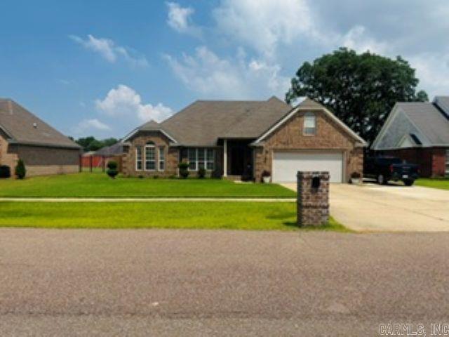 827 Blvd St Germaine  Marion, AR