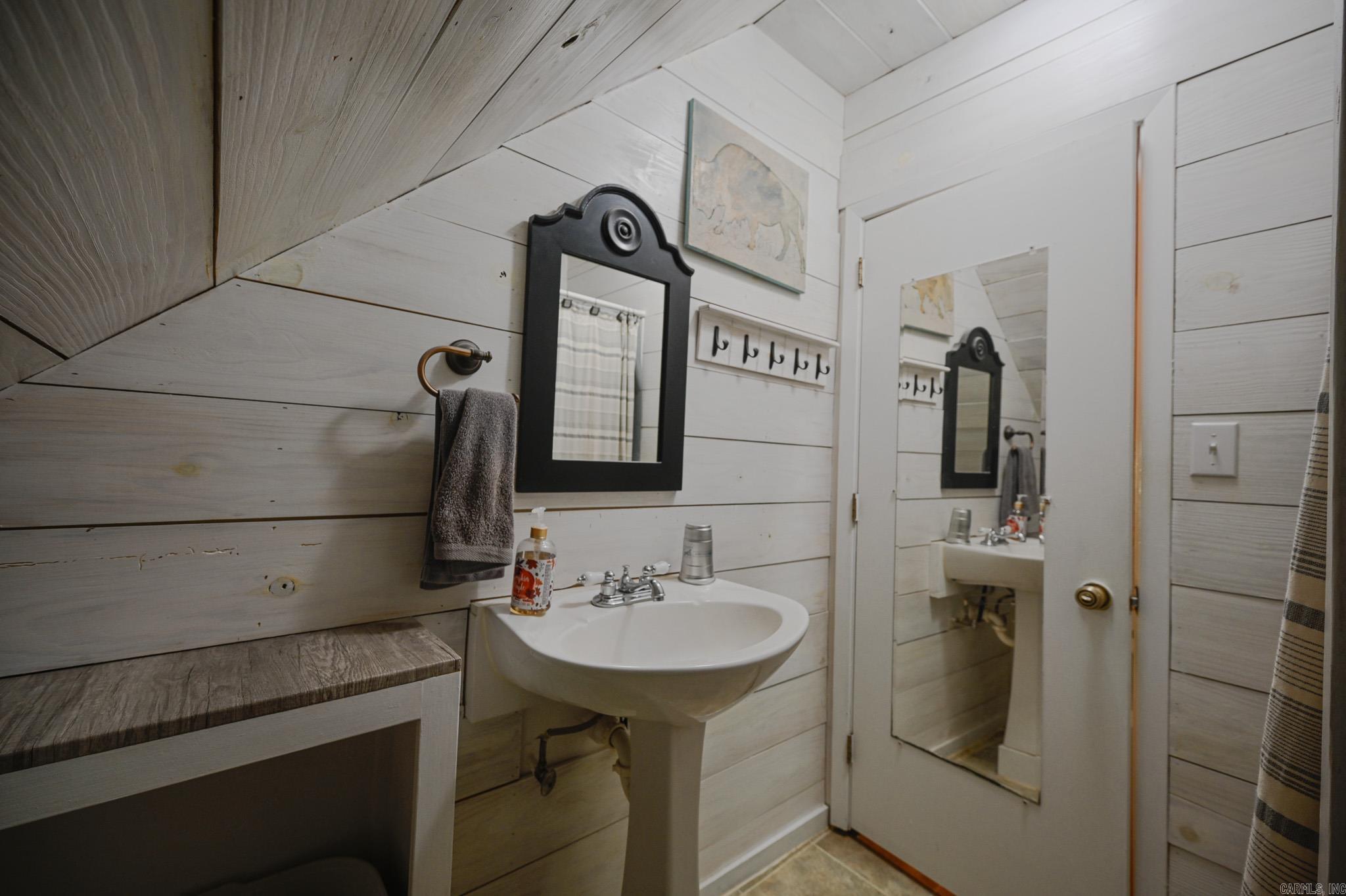 115 Ryder Ln  Mena, AR