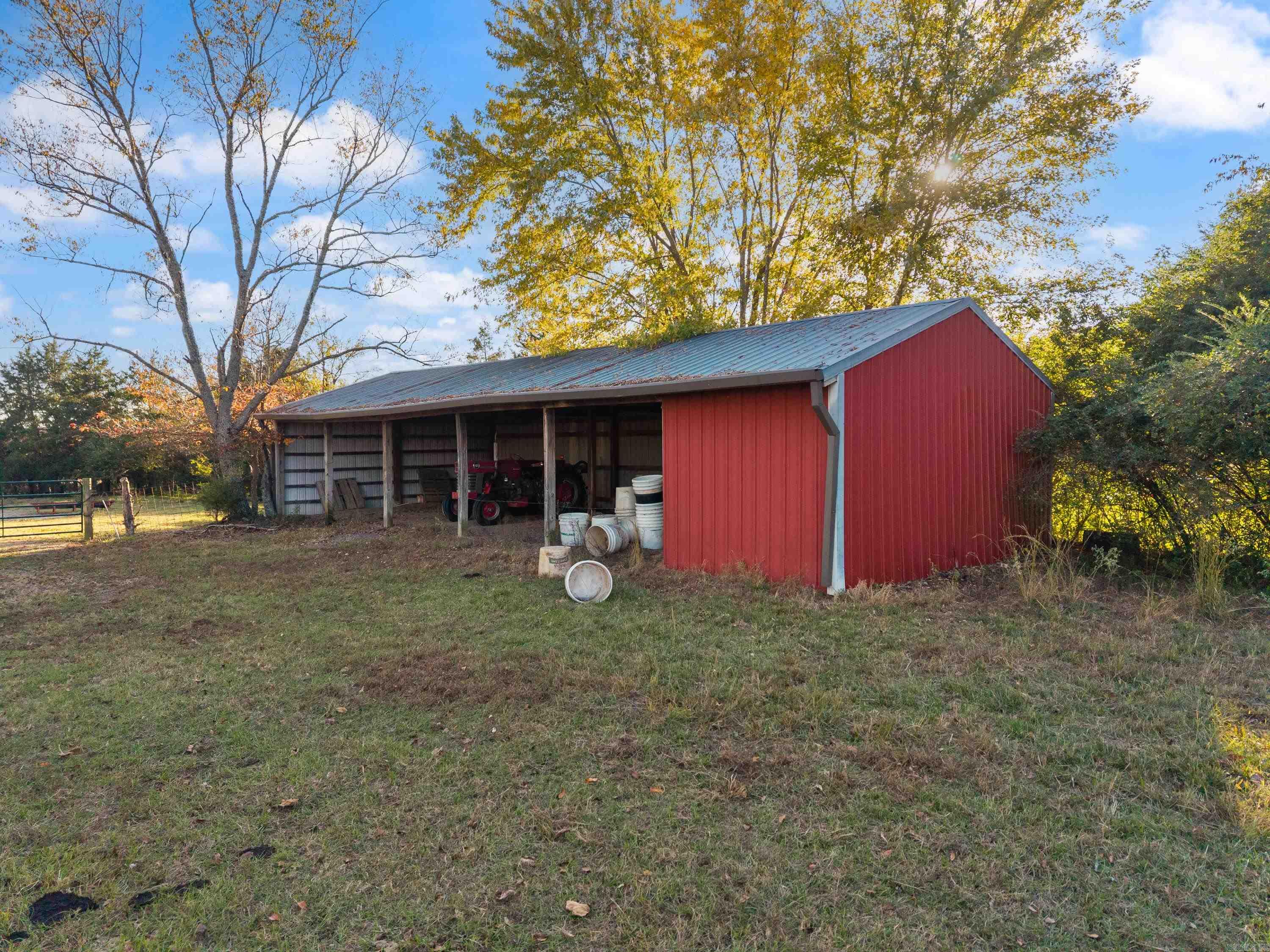 172 Blackfork Rd  Greenbrier, AR