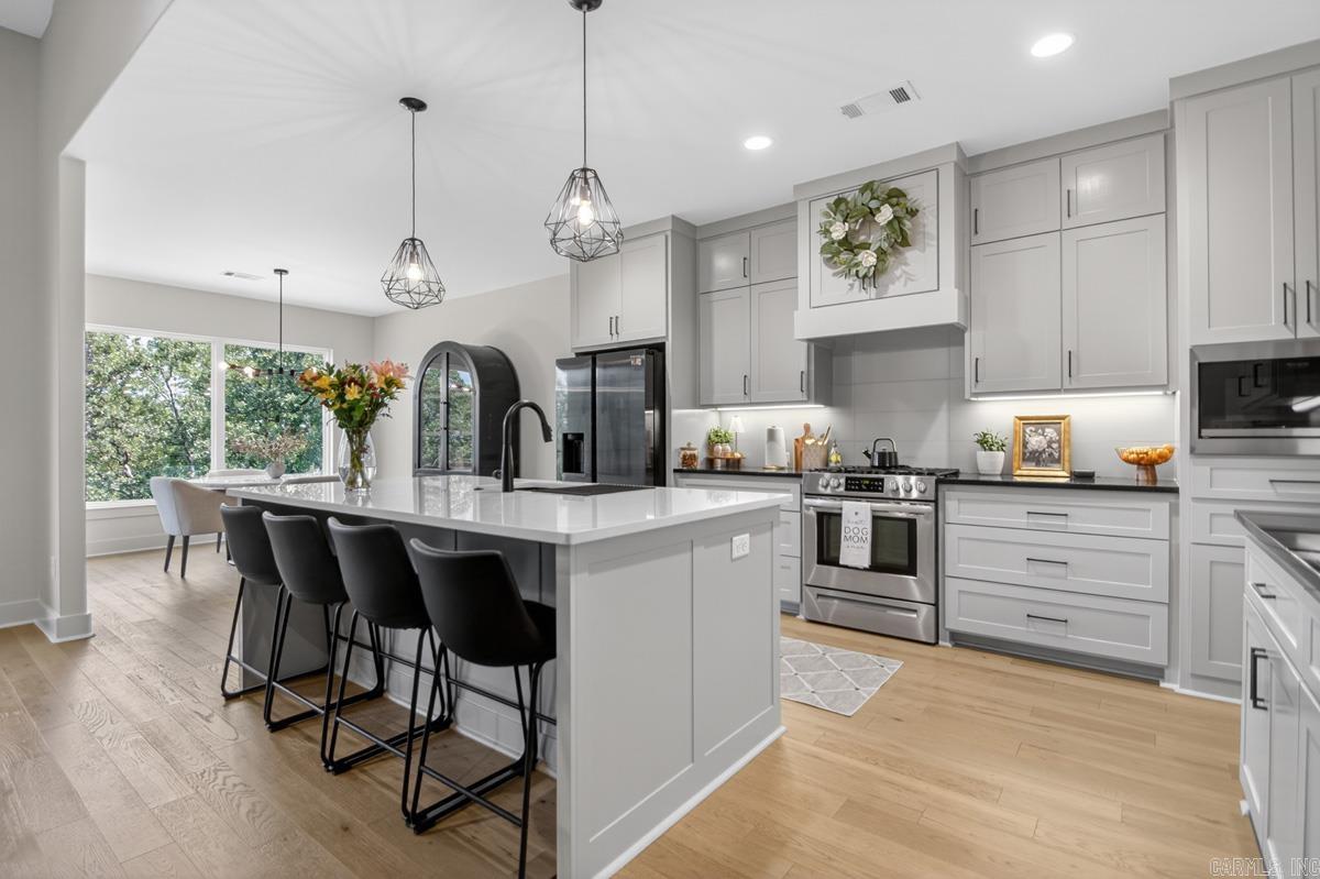 184 Ridgeview  Maumelle, AR