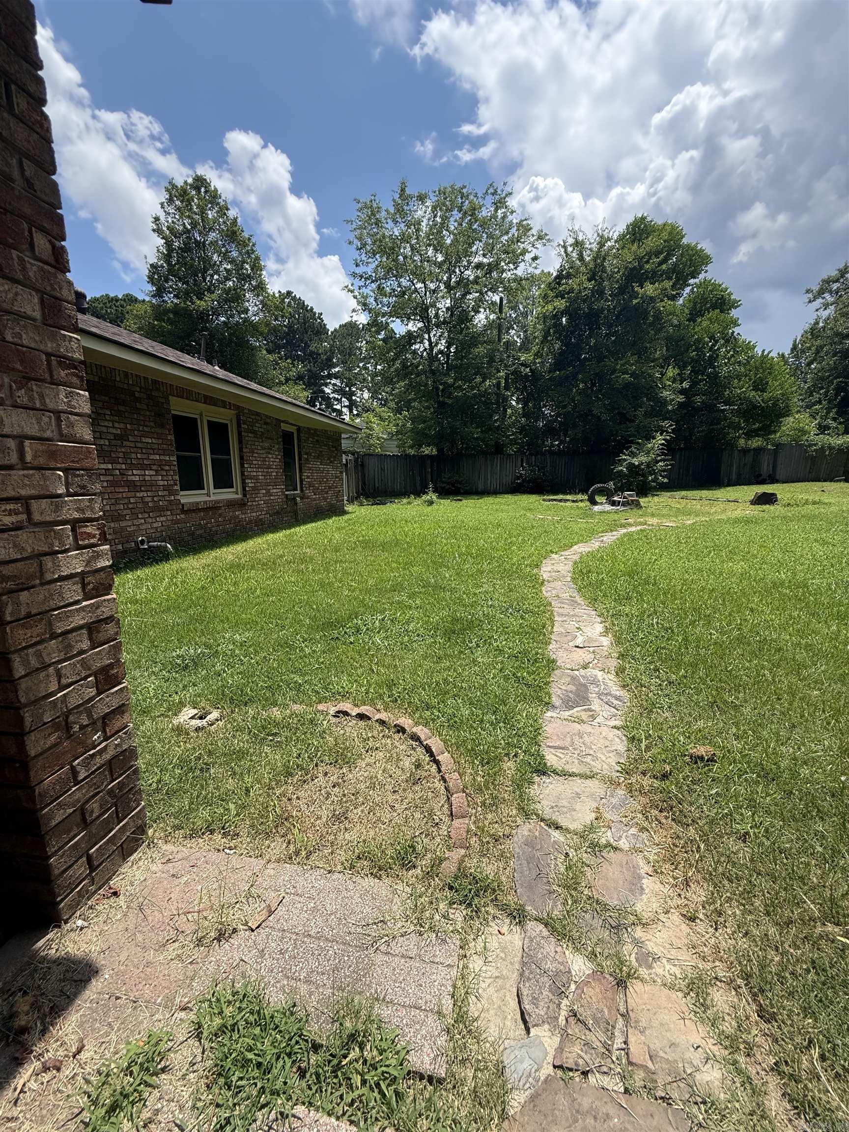 1563 Center  Arkadelphia, AR