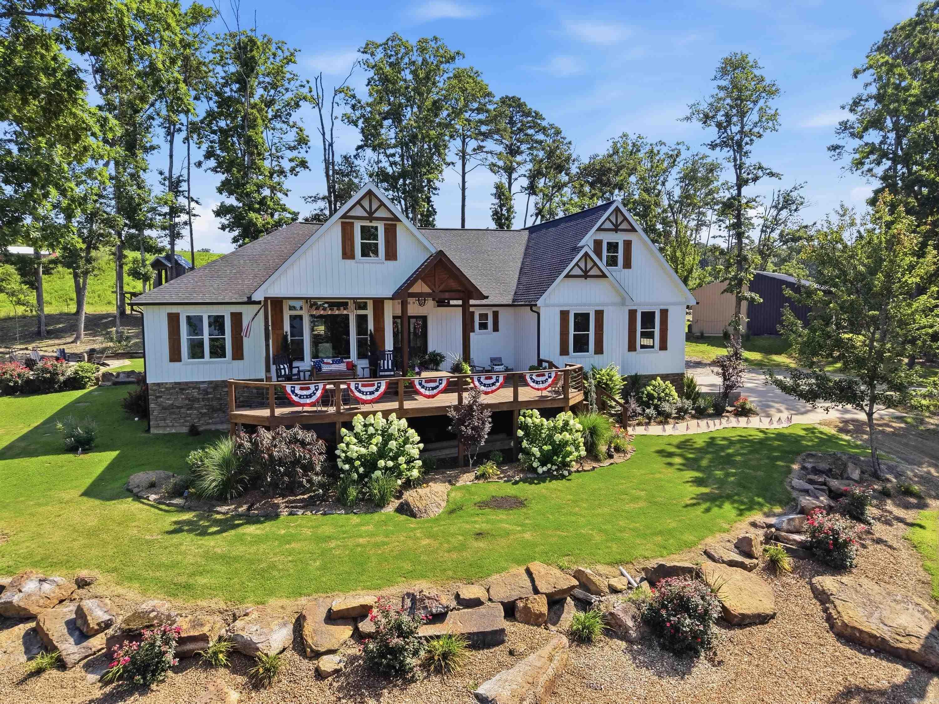 1620 Sunny Slope Rd.  Edgemont, AR