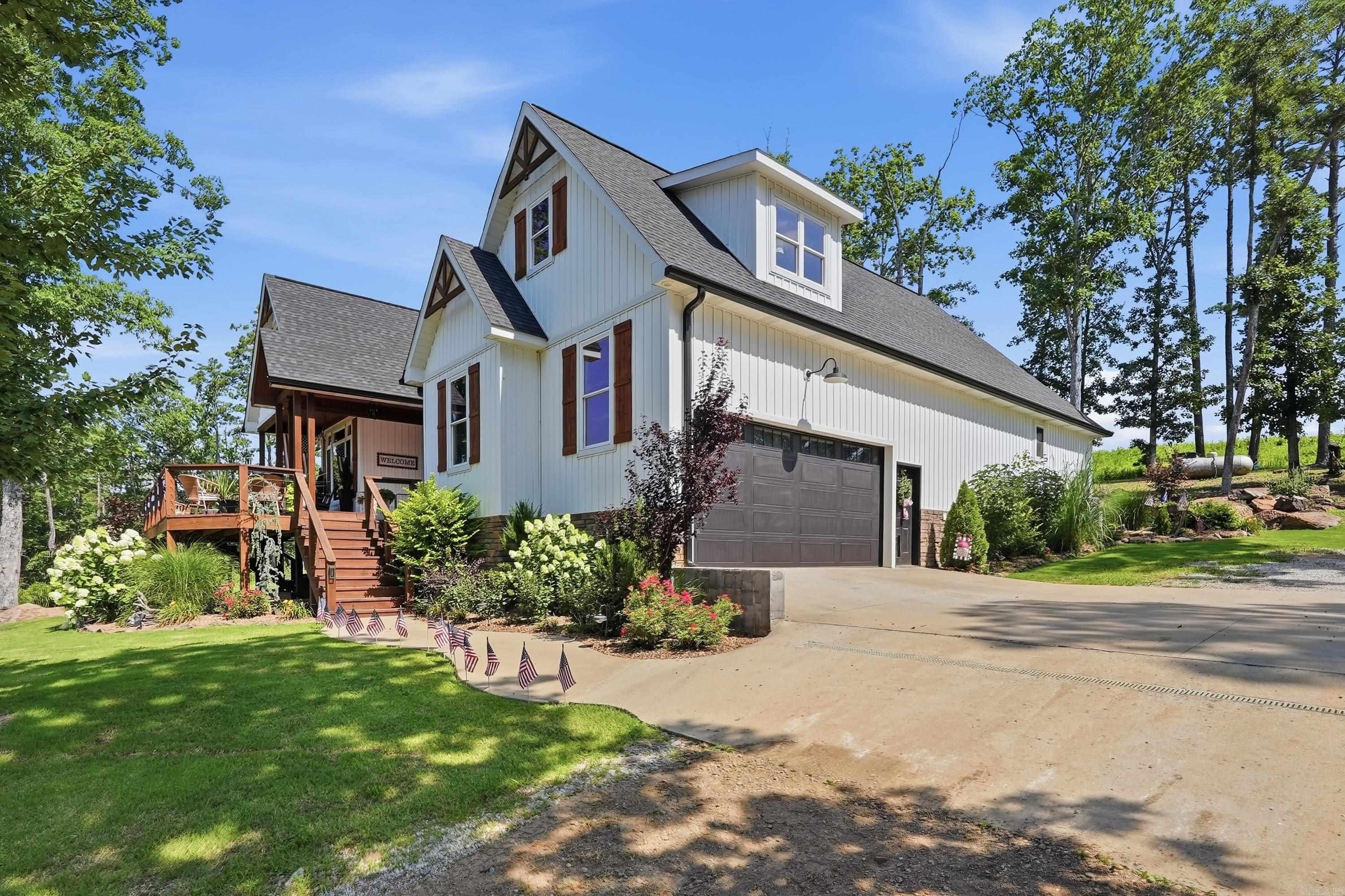 1620 Sunny Slope Rd.  Edgemont, AR