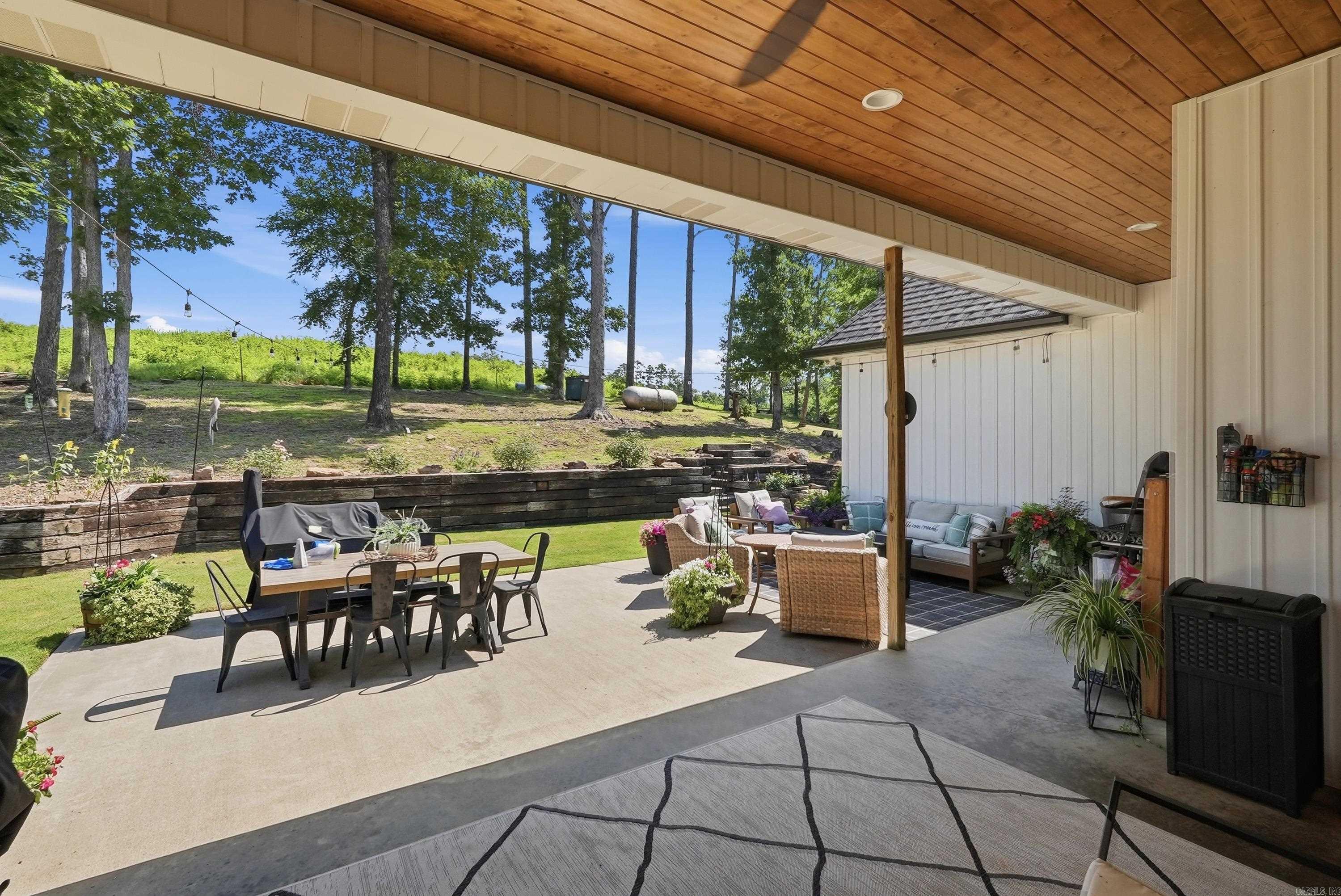 1620 Sunny Slope Rd.  Edgemont, AR