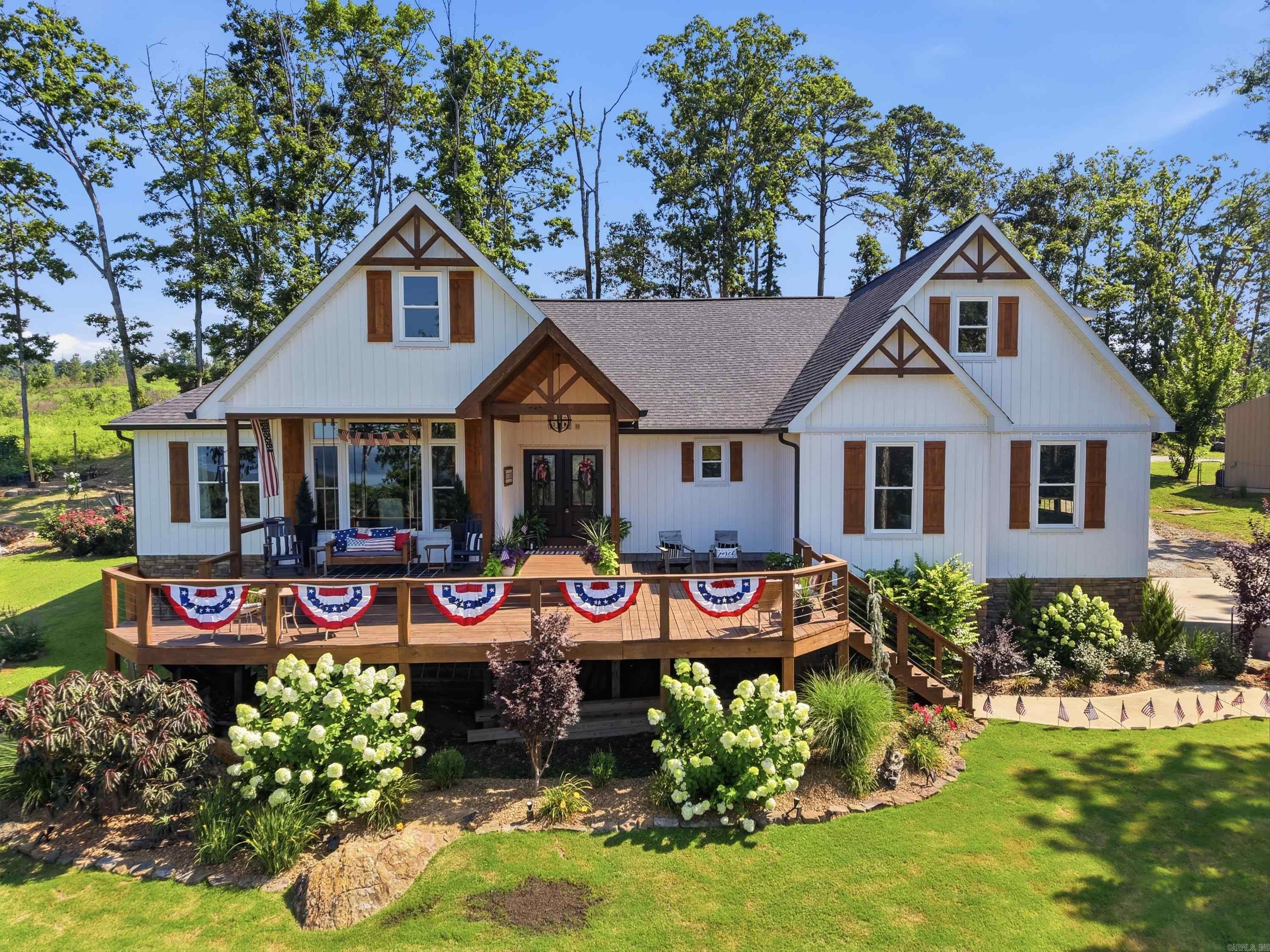 1620 Sunny Slope Rd.  Edgemont, AR