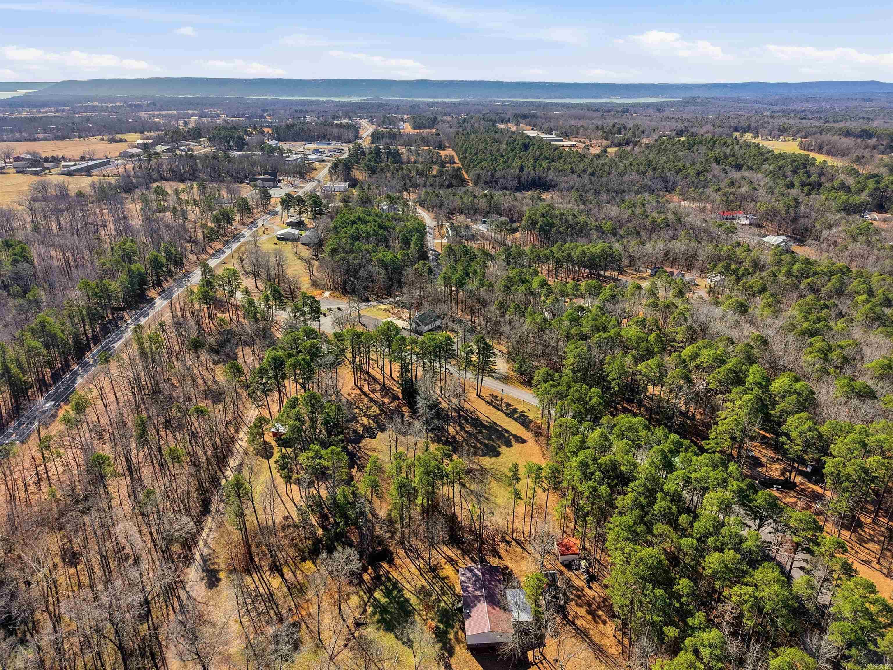 54 Devils Fork  Greers Ferry, AR